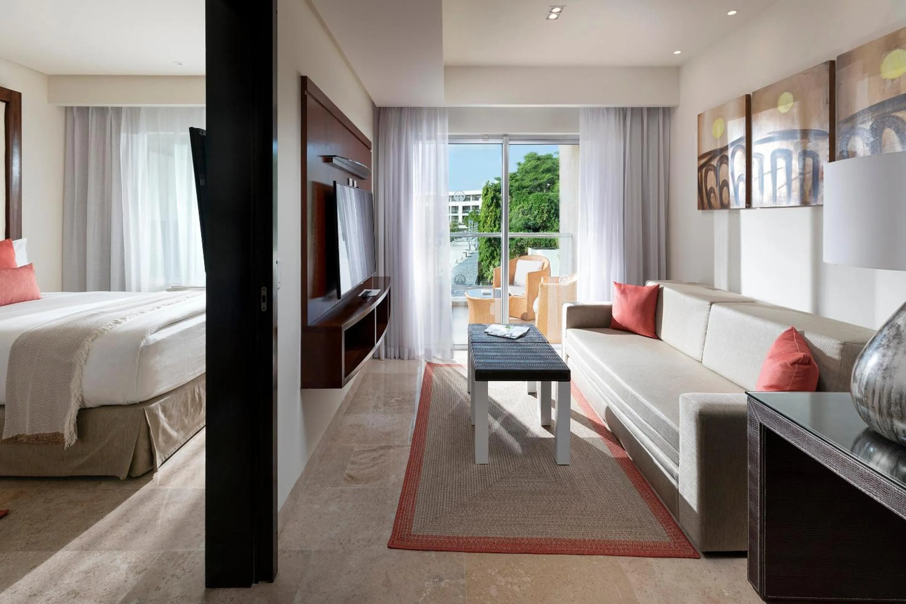 Property building, Bed in Paradisus Playa del Carmen - Riviera Maya