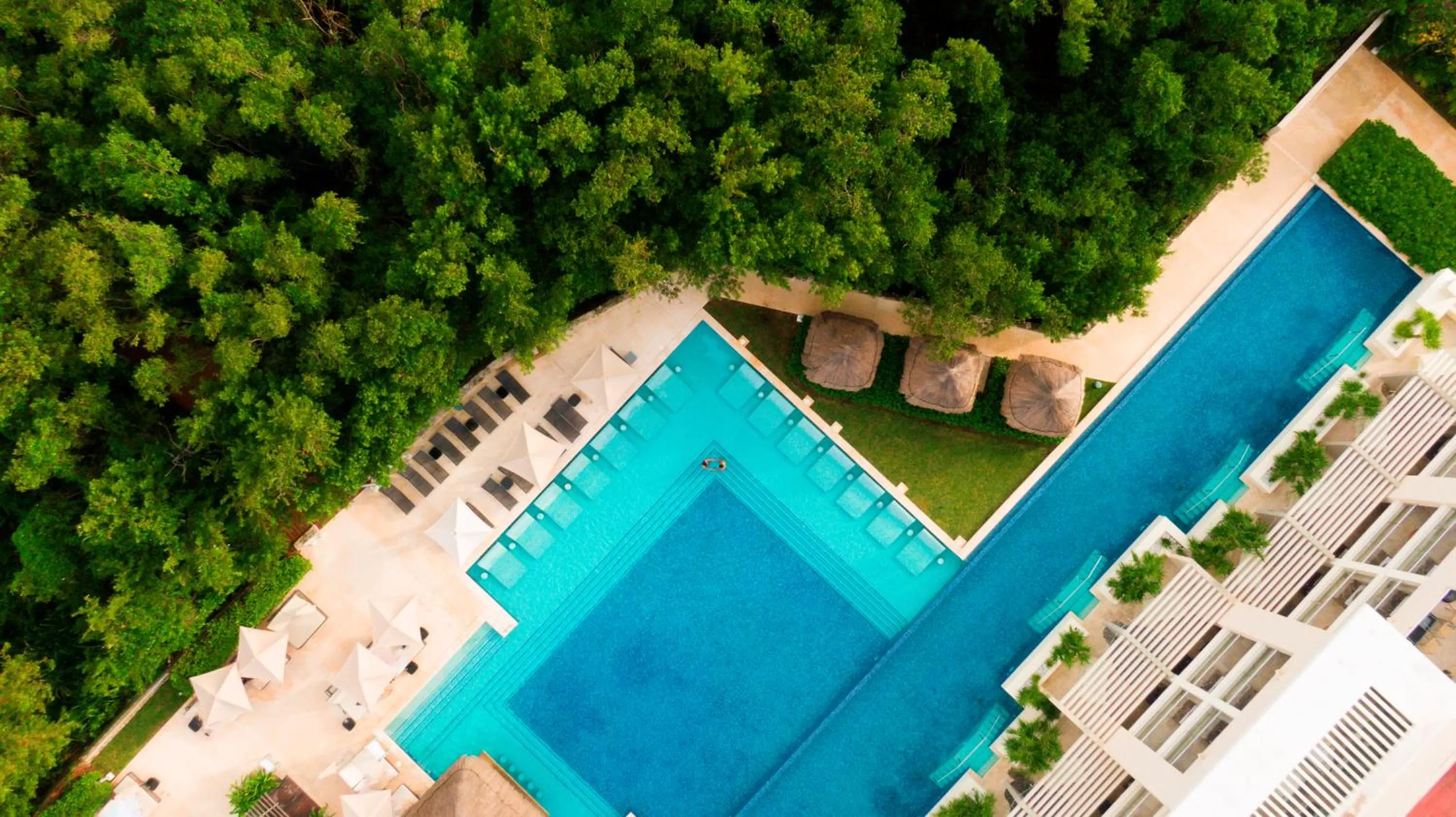 Swimming pool in Paradisus Playa del Carmen - Riviera Maya - All Inclusive