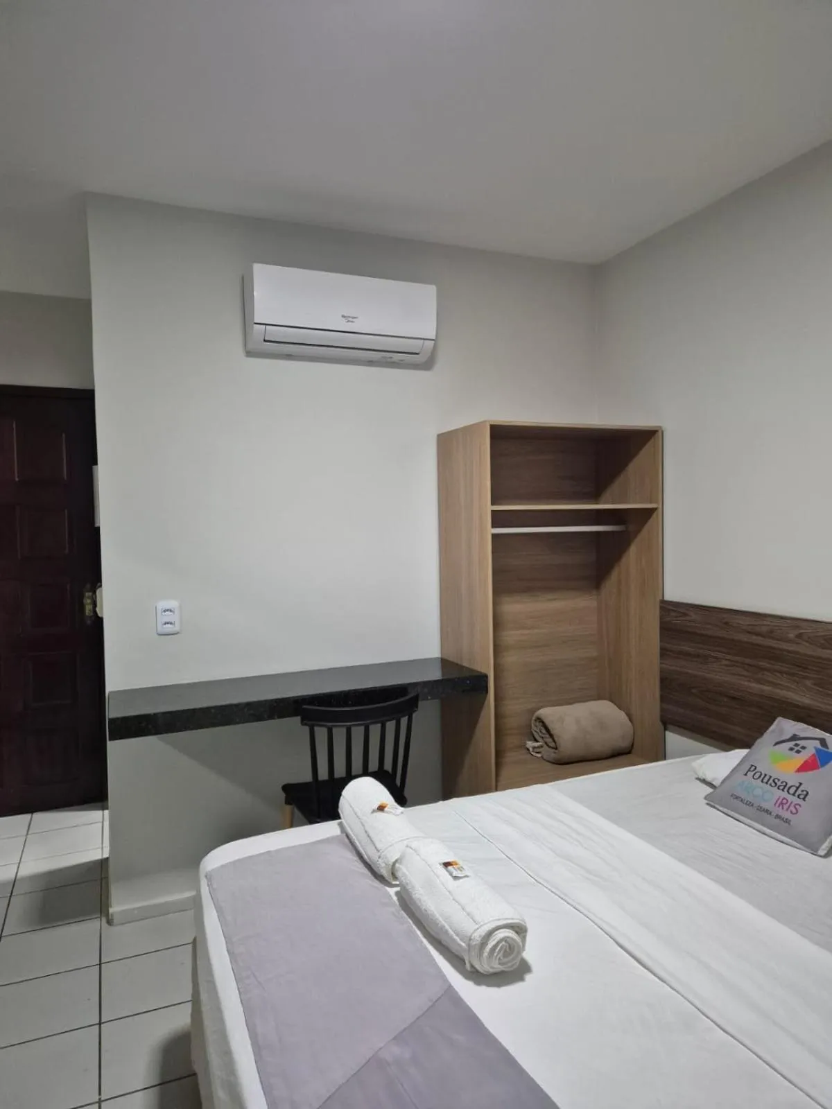 wardrobe, Bed in Pousada Arco Iris Fortaleza