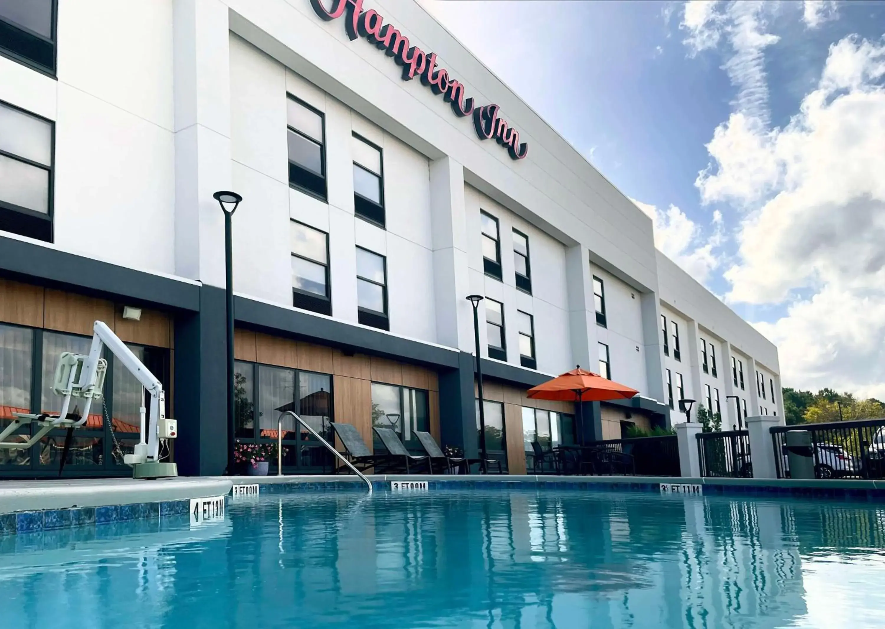 Pool view in Hampton Inn Santee-I-95 Pool view in Hampton Inn Santee-I-95