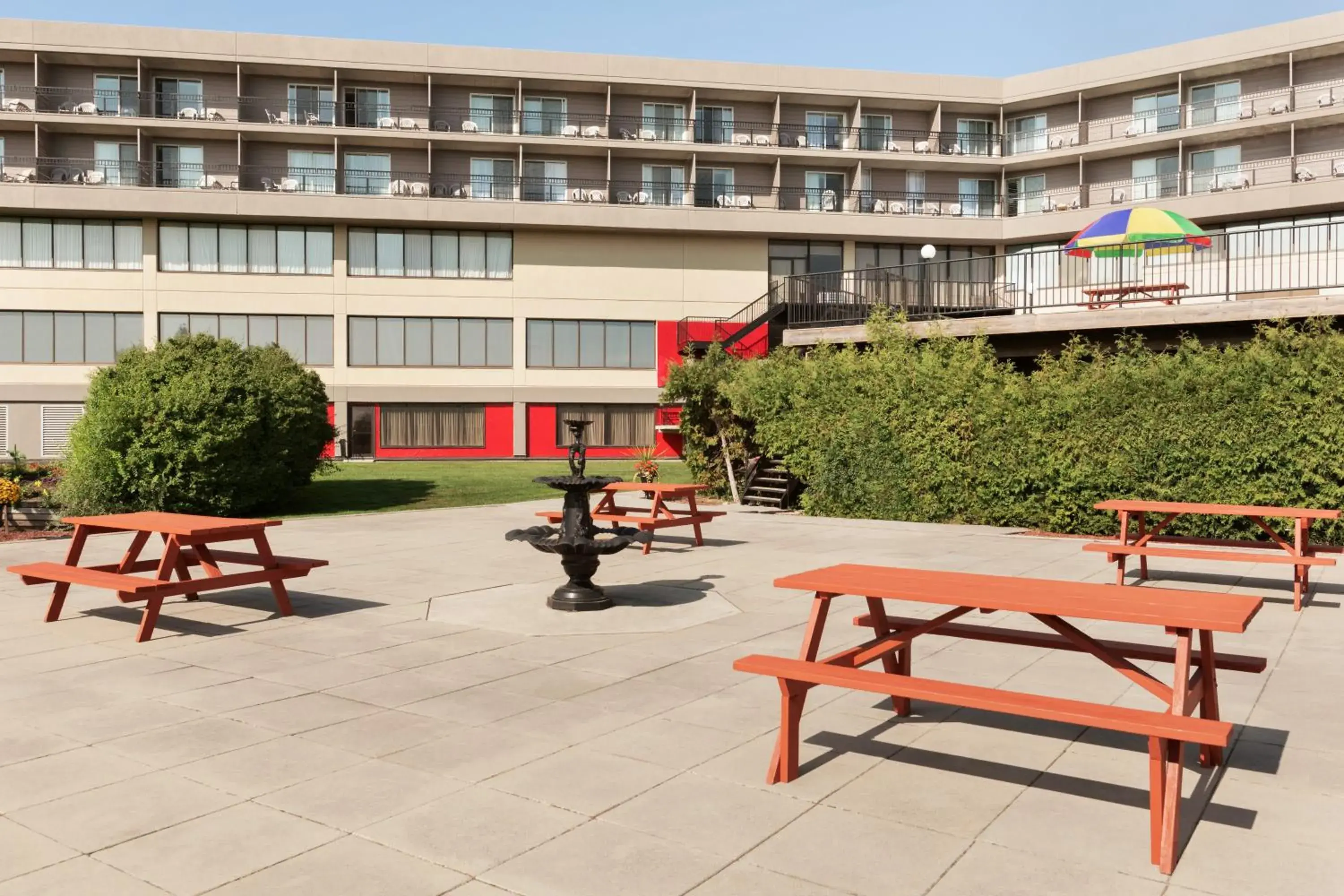 Patio in Ramada by Wyndham Belleville Harbourview Conference Center Patio in Ramada by Wyndham Belleville Harbourview Conference Center