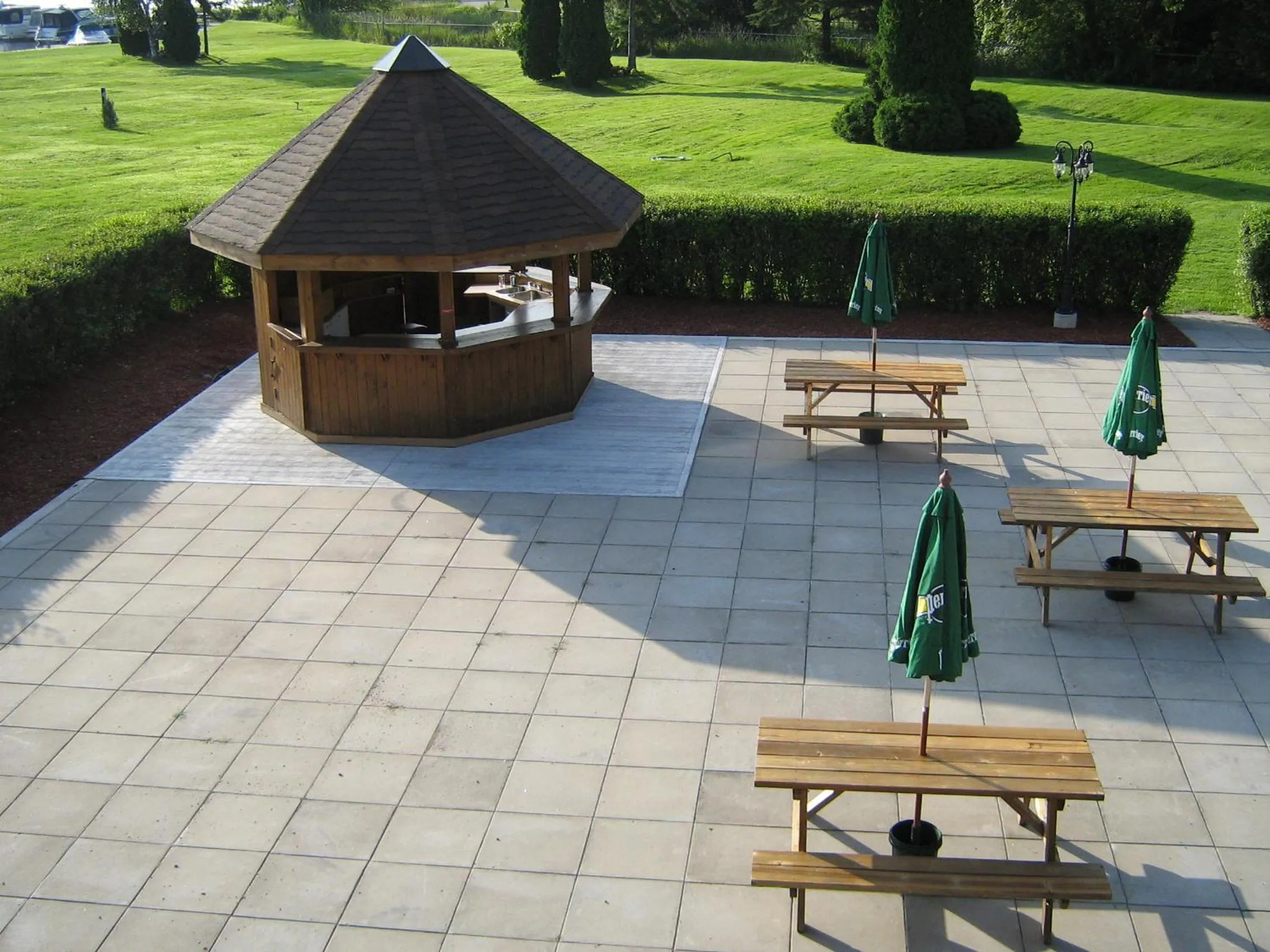 Patio in Ramada by Wyndham Belleville Harbourview Conference Center