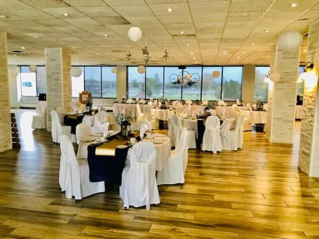 Banquet/Function facilities in Ramada by Wyndham Belleville Harbourview Conference Center