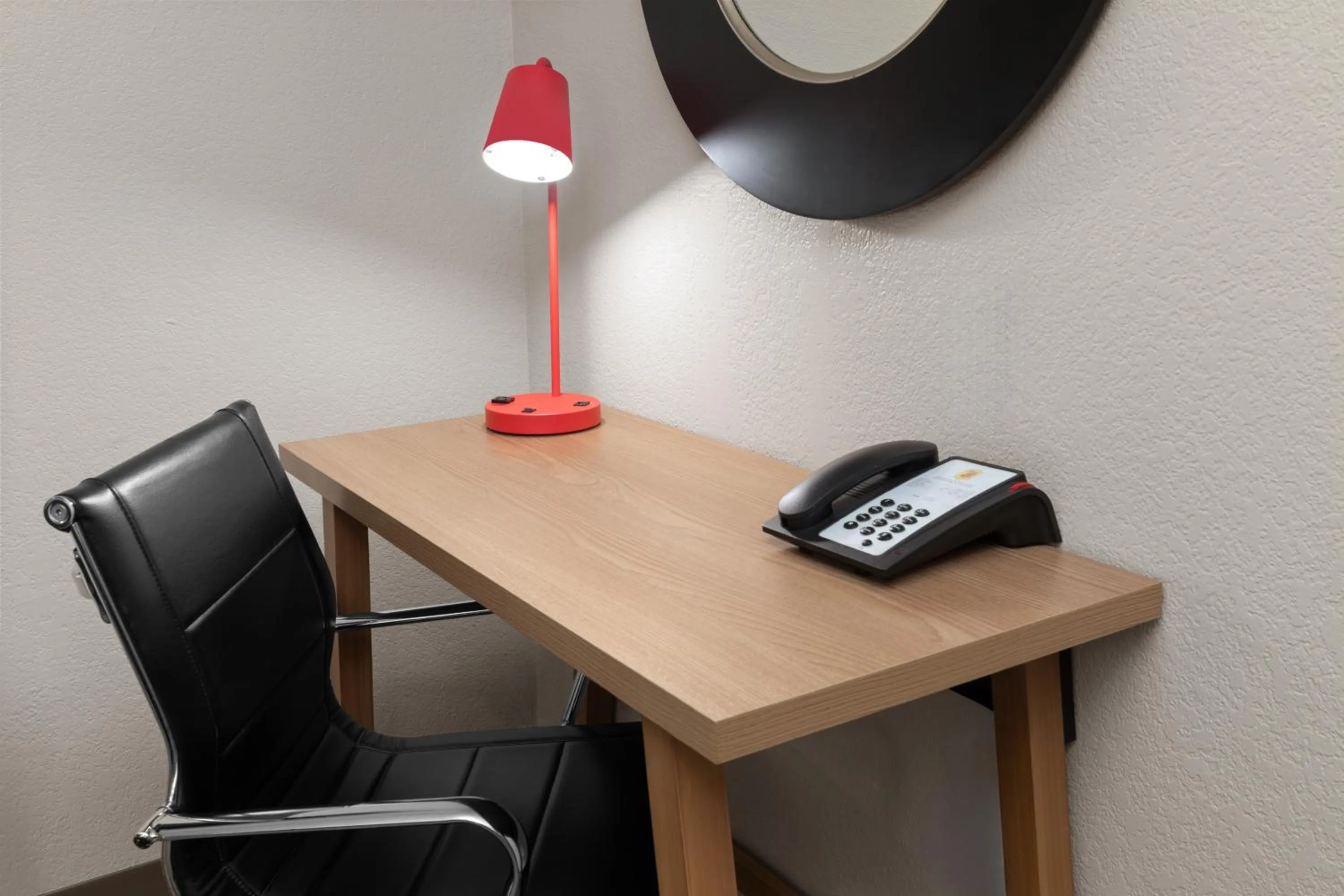 Super 8 by Wyndham San Antonio/Alamodome Area