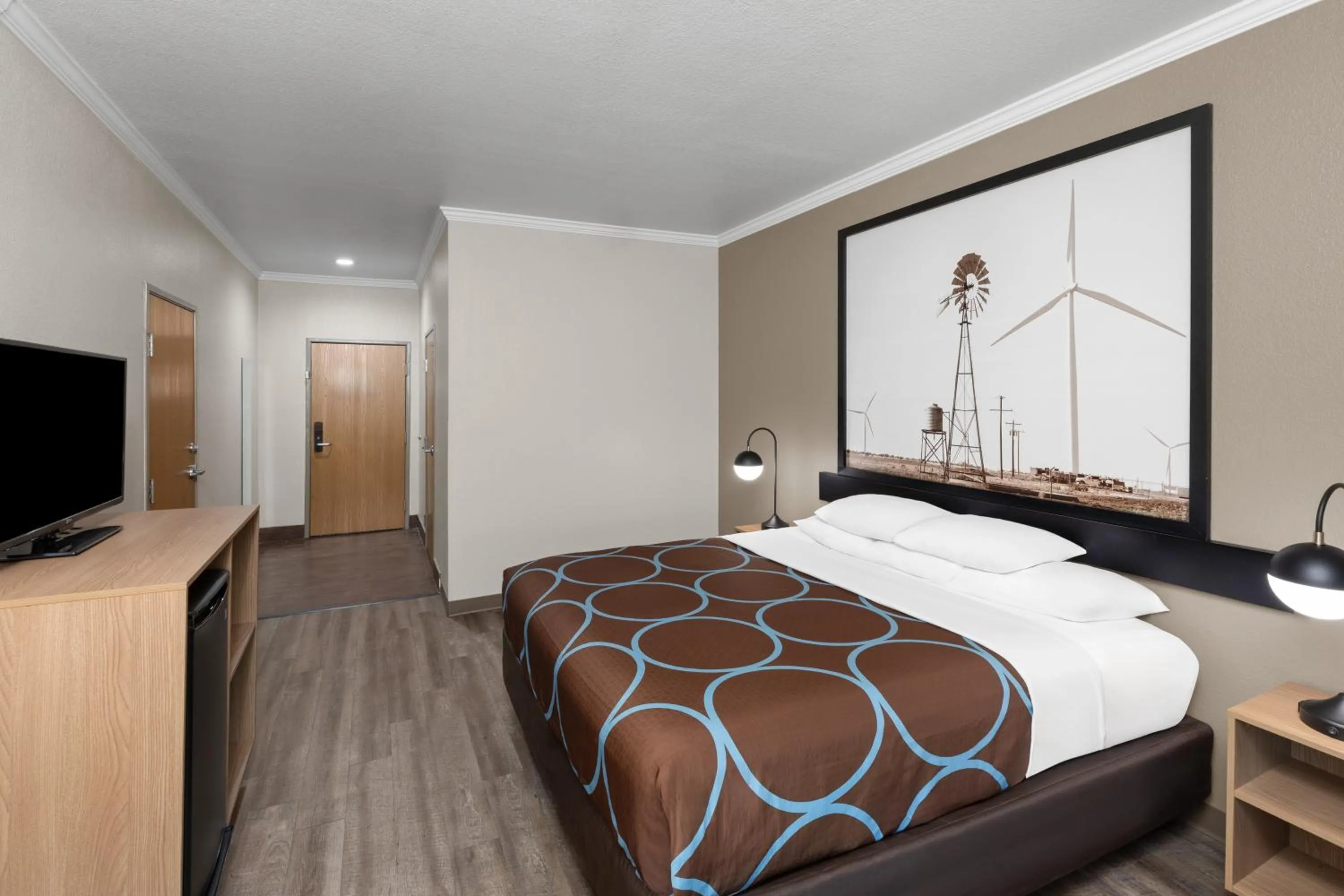 Bed in Super 8 by Wyndham San Antonio/Alamodome Area