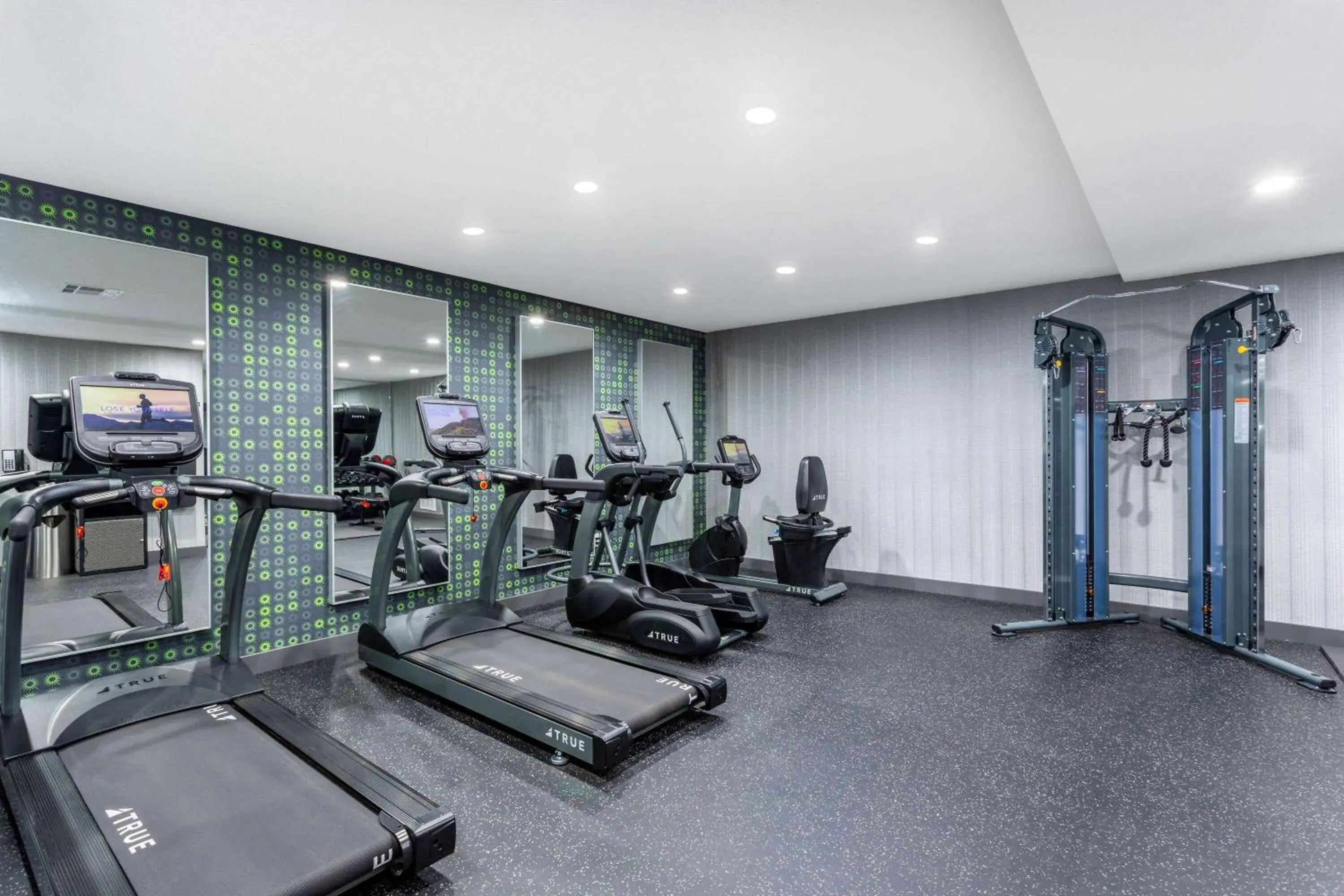 Fitness centre/facilities in La Quinta by Wyndham Tampa Central Fitness centre/facilities in La Quinta by Wyndham Tampa Central