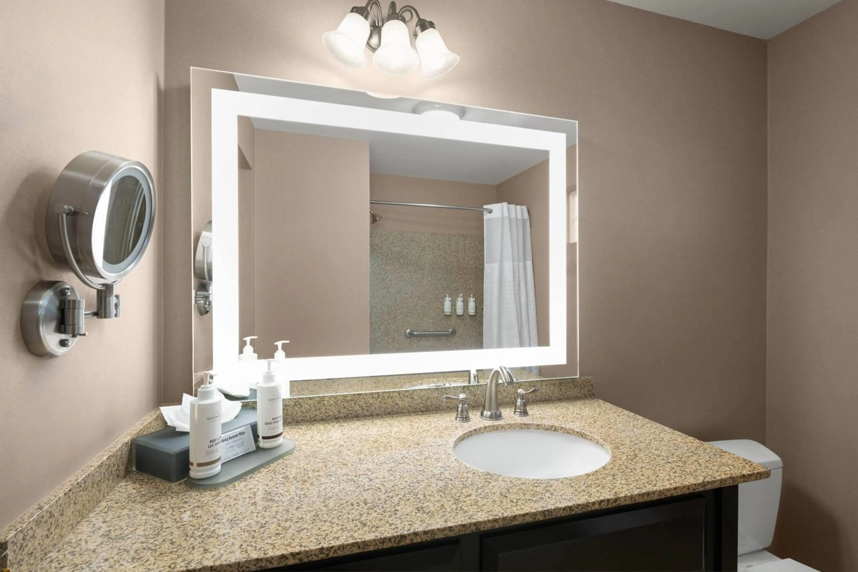 Bathroom in La Quinta by Wyndham Paso Robles
