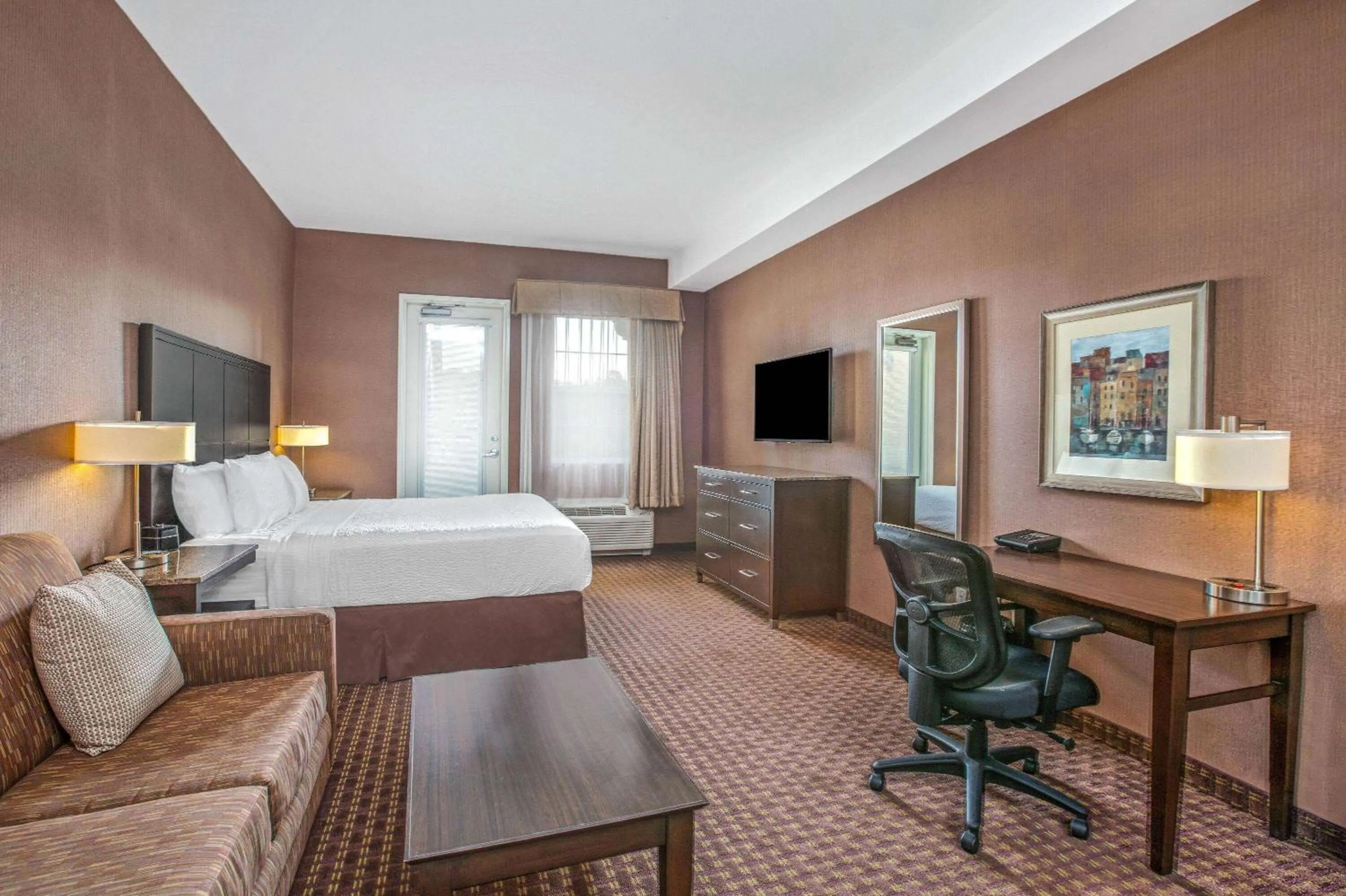 Photo of the whole room, Bed in La Quinta by Wyndham Paso Robles