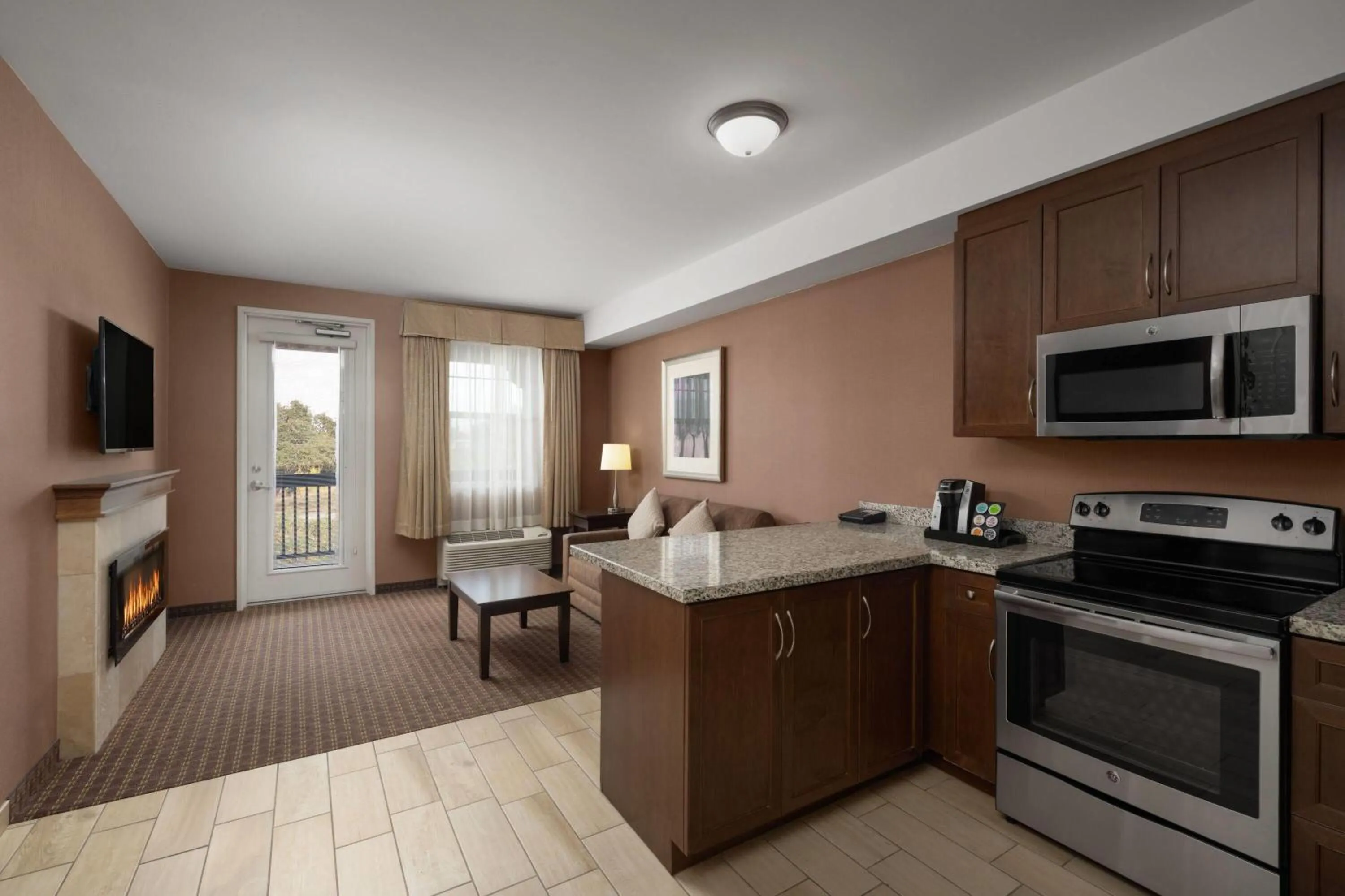 Photo of the whole room in La Quinta by Wyndham Paso Robles