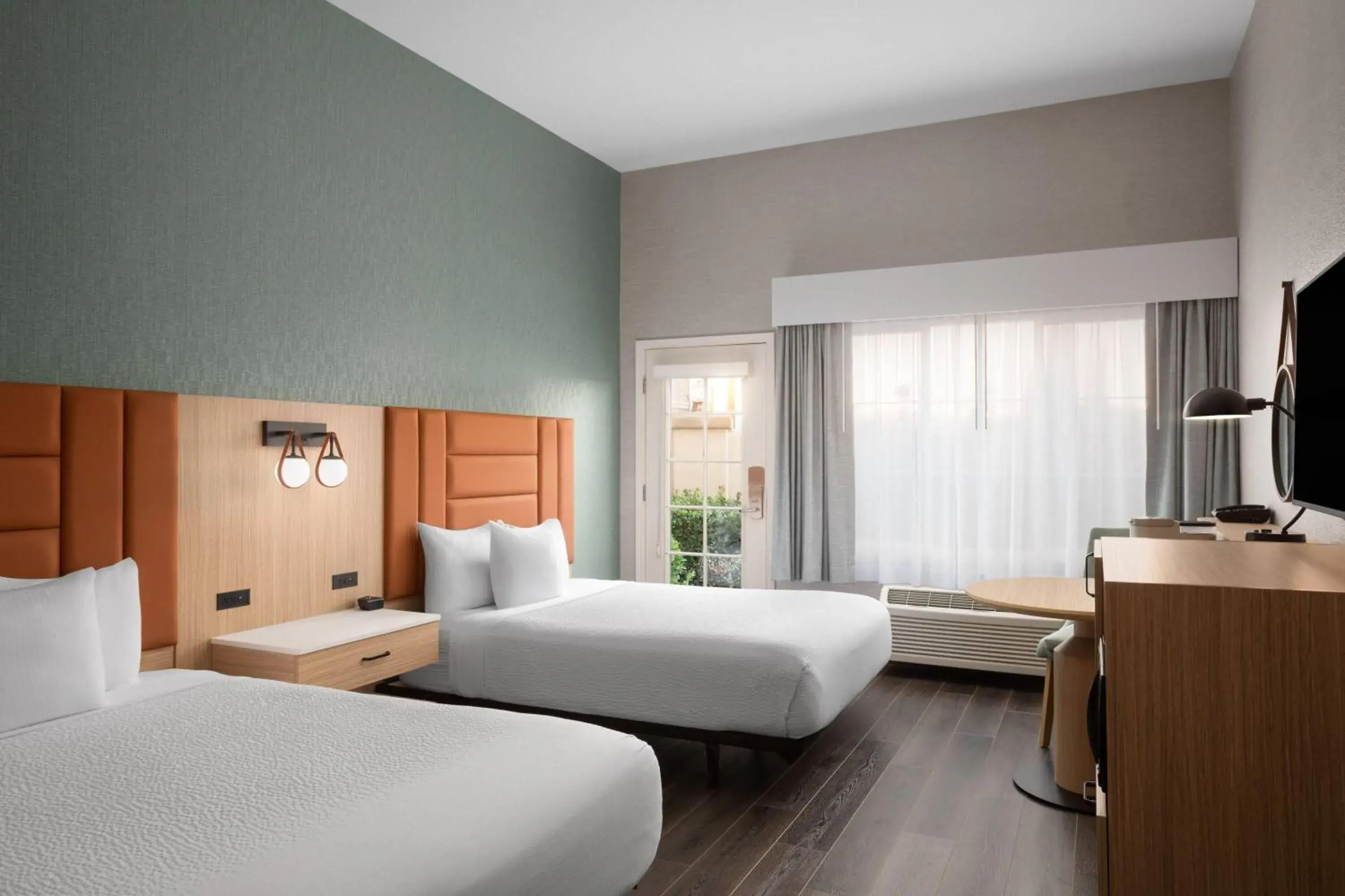 Photo of the whole room, Bed in La Quinta by Wyndham Paso Robles Photo of the whole room, Bed in La Quinta by Wyndham Paso Robles