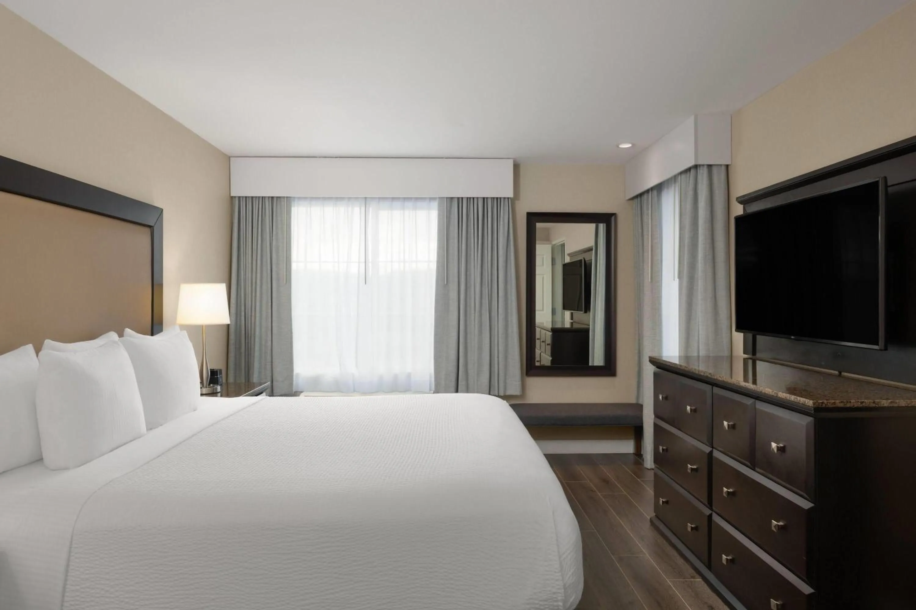 Photo of the whole room, Bed in La Quinta by Wyndham Paso Robles