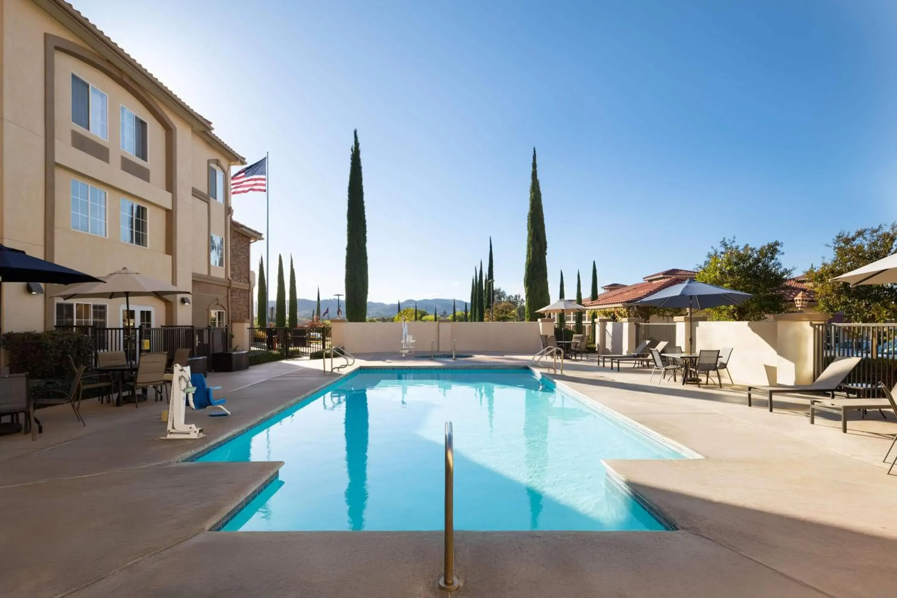 Swimming pool in La Quinta by Wyndham Paso Robles Swimming pool in La Quinta by Wyndham Paso Robles