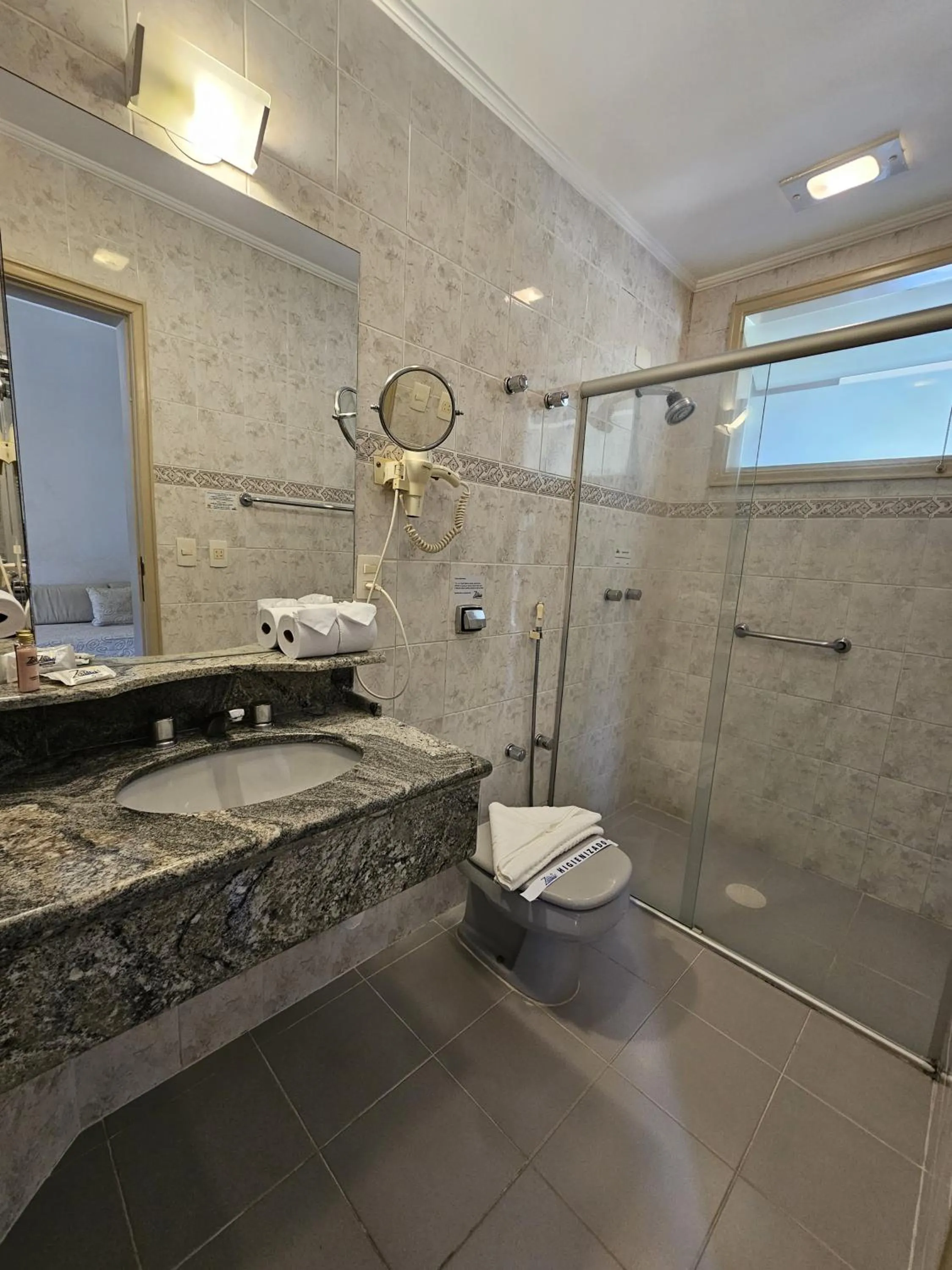 Shower in Hotel Zanon
