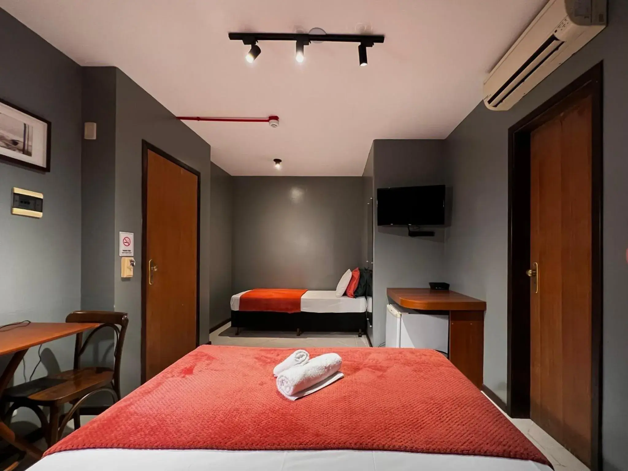 Deluxe Triple Room in Hotel Solar da Beira Deluxe Triple Room in Hotel Solar da Beira