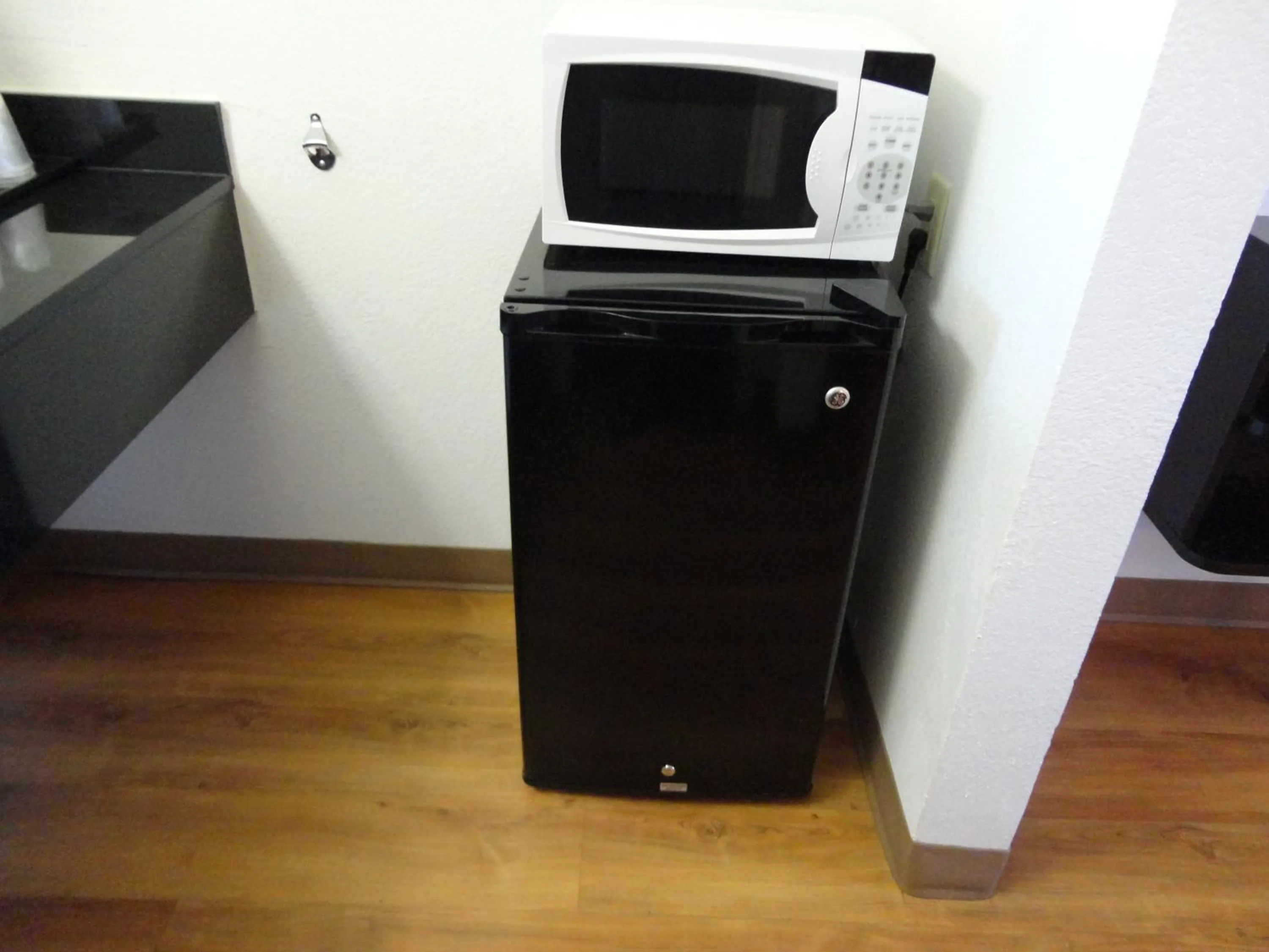 Bedroom in Motel 6-Round Rock, TX