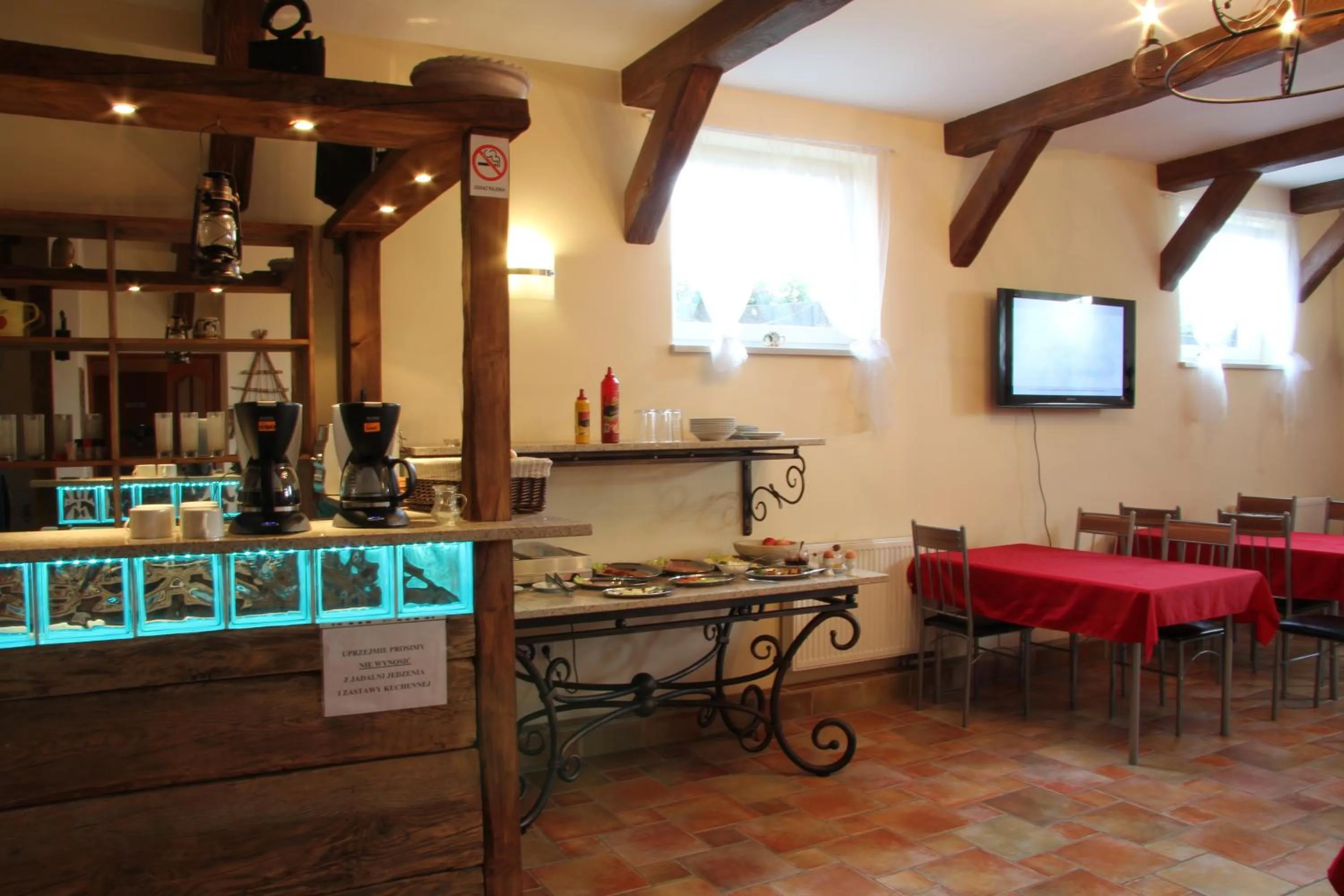 Restaurant/places to eat in Eurobaltyk