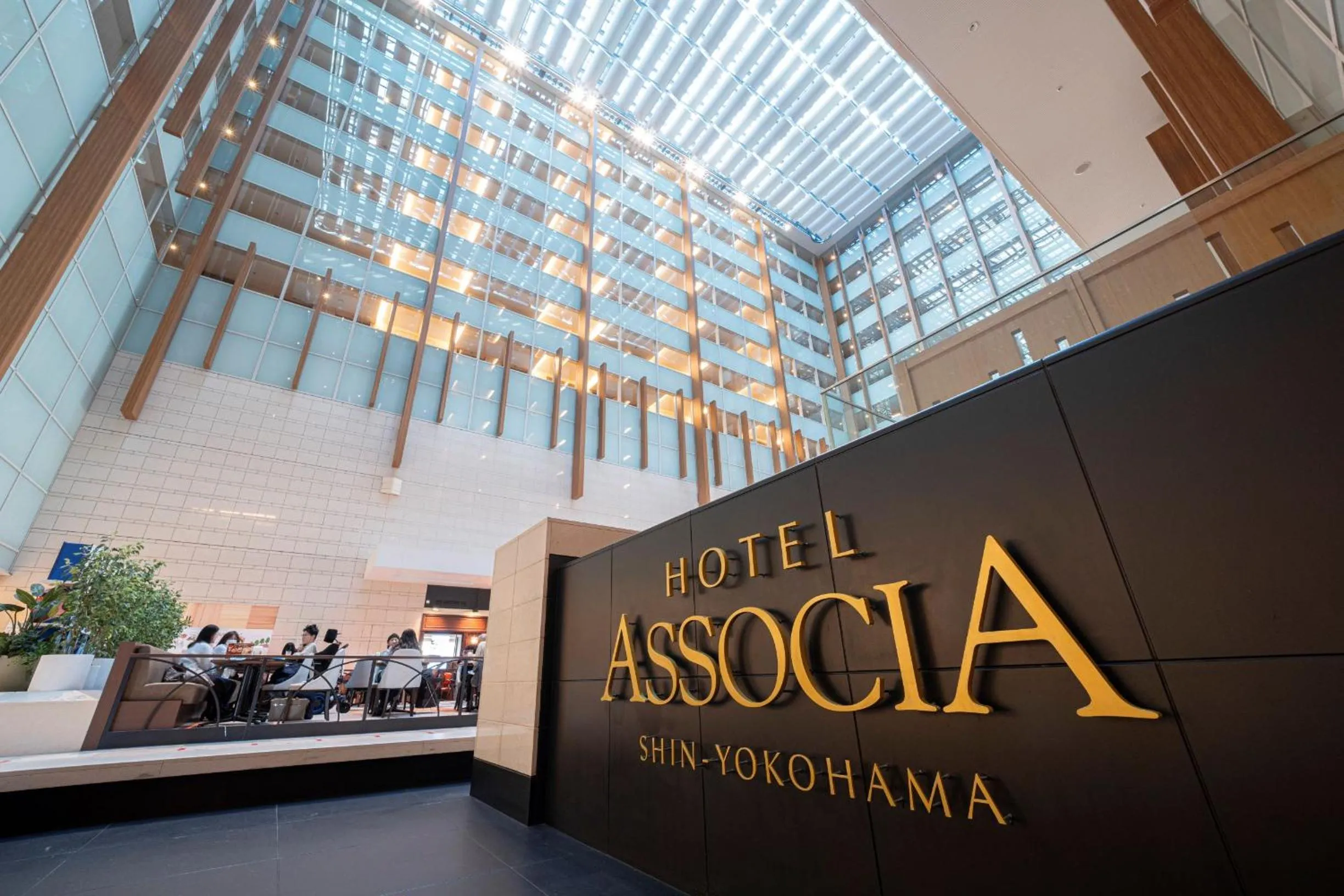 Lobby or reception in Hotel Associa Shin-Yokohama