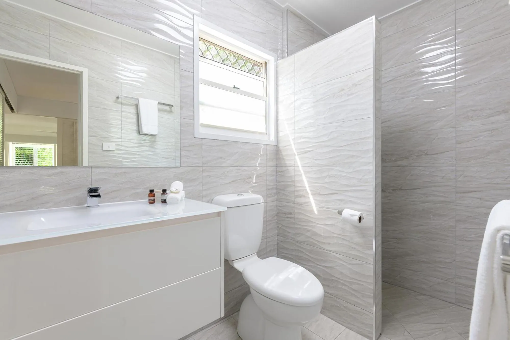 Shower in Port Douglas Apartments - Adults Only Oasis