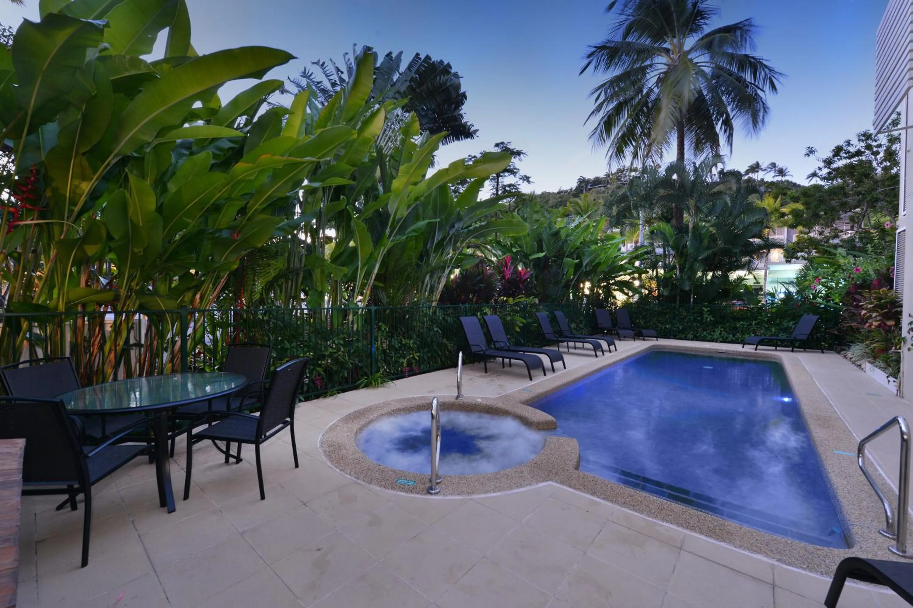 Swimming pool in Port Douglas Apartments - Adults Only Oasis