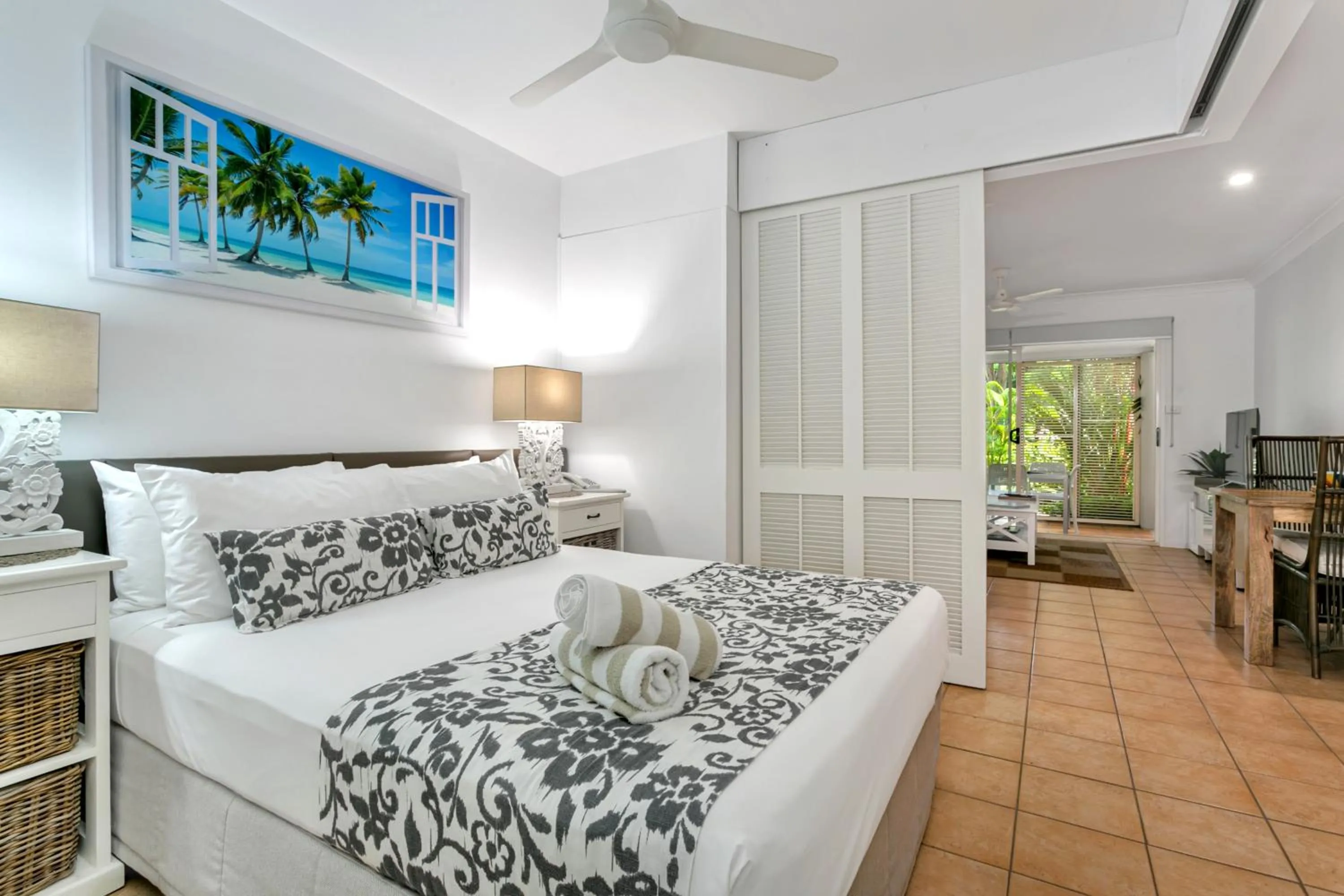 Bedroom, Bed in Port Douglas Apartments - Adults Only Oasis