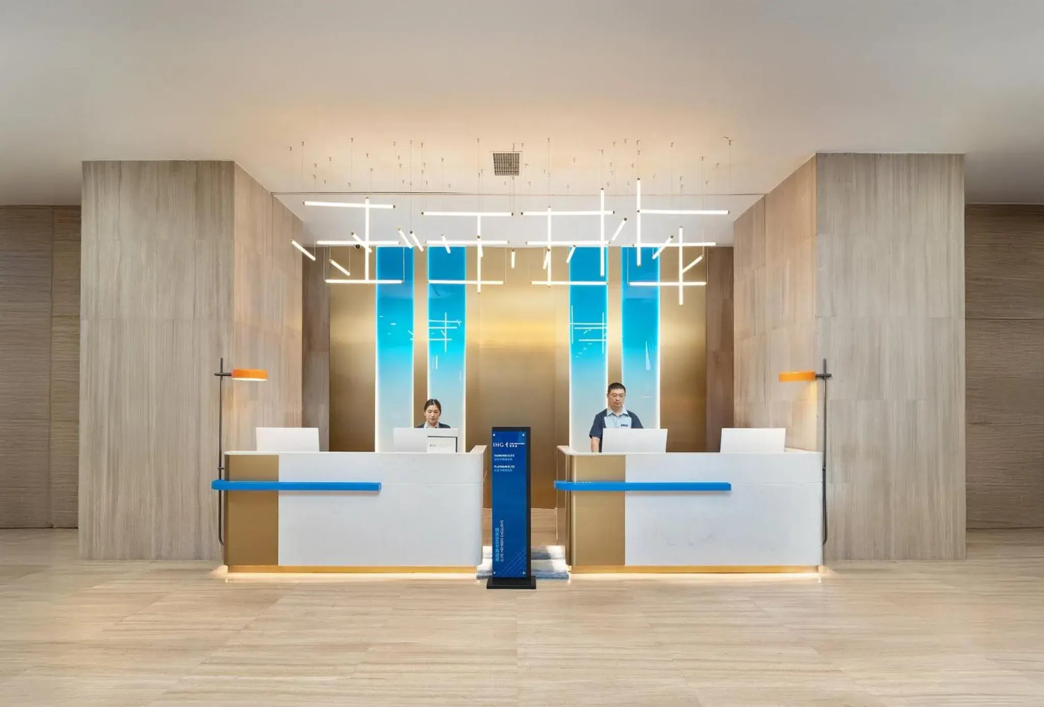 Property building in Holiday Inn Express Chengdu Wuhou by IHG-Wuhou Temple and Jinli Property building in Holiday Inn Express Chengdu Wuhou by IHG-Wuhou Temple and Jinli