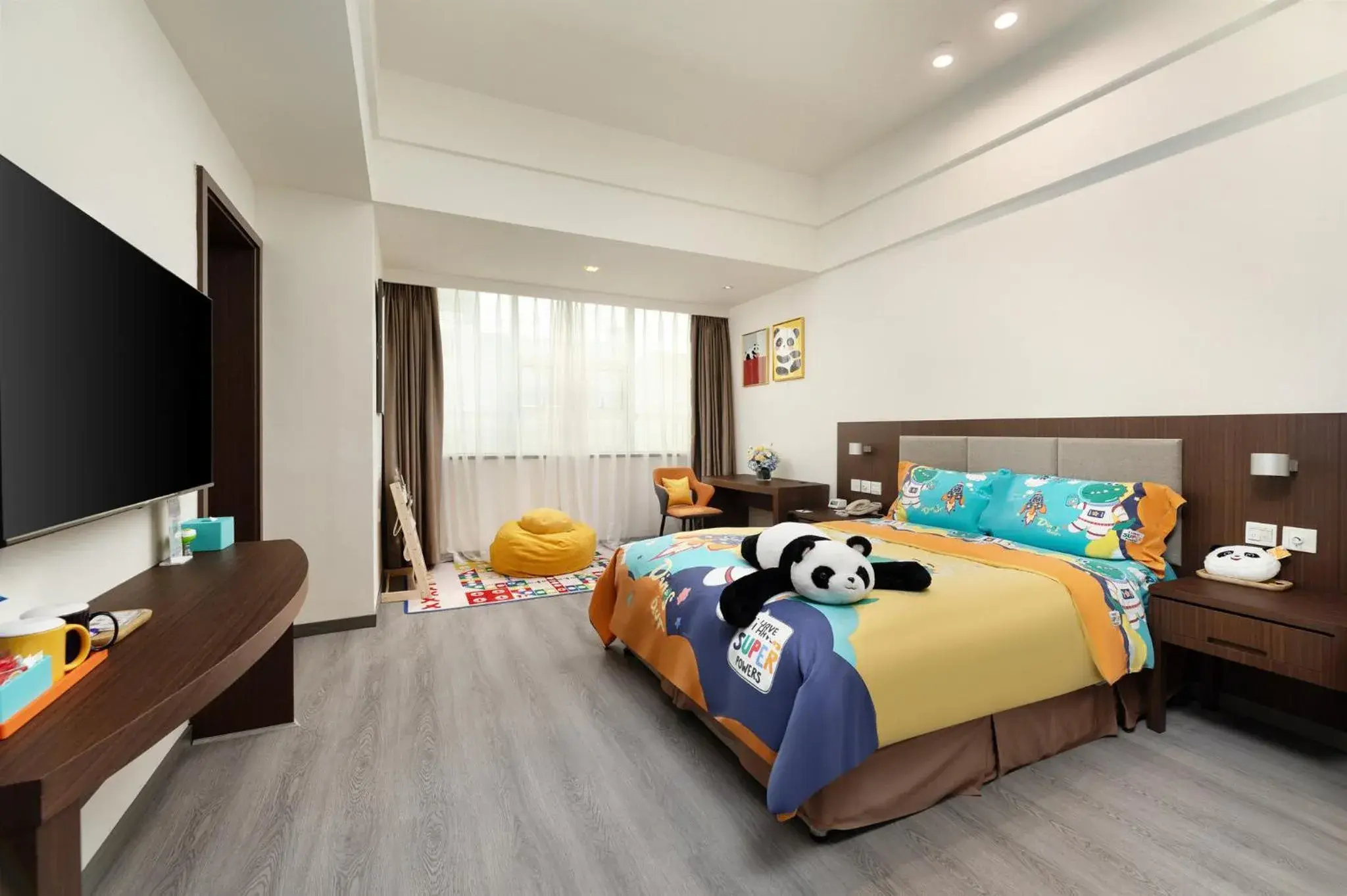 Photo of the whole room, Bed in Holiday Inn Express Chengdu Wuhou by IHG-Wuhou Temple and Jinli Photo of the whole room, Bed in Holiday Inn Express Chengdu Wuhou by IHG-Wuhou Temple and Jinli