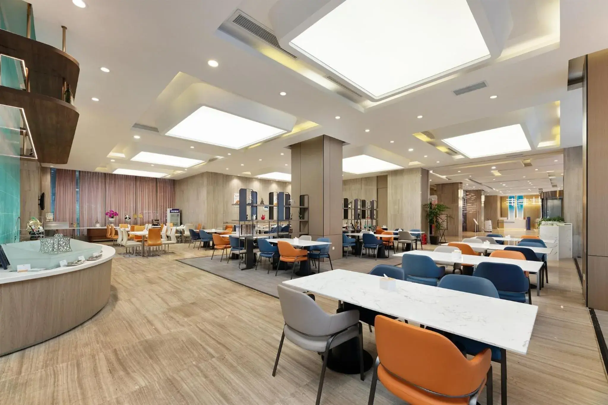 Restaurant/places to eat in Holiday Inn Express Chengdu Wuhou by IHG-Wuhou Temple and Jinli Restaurant/places to eat in Holiday Inn Express Chengdu Wuhou by IHG-Wuhou Temple and Jinli