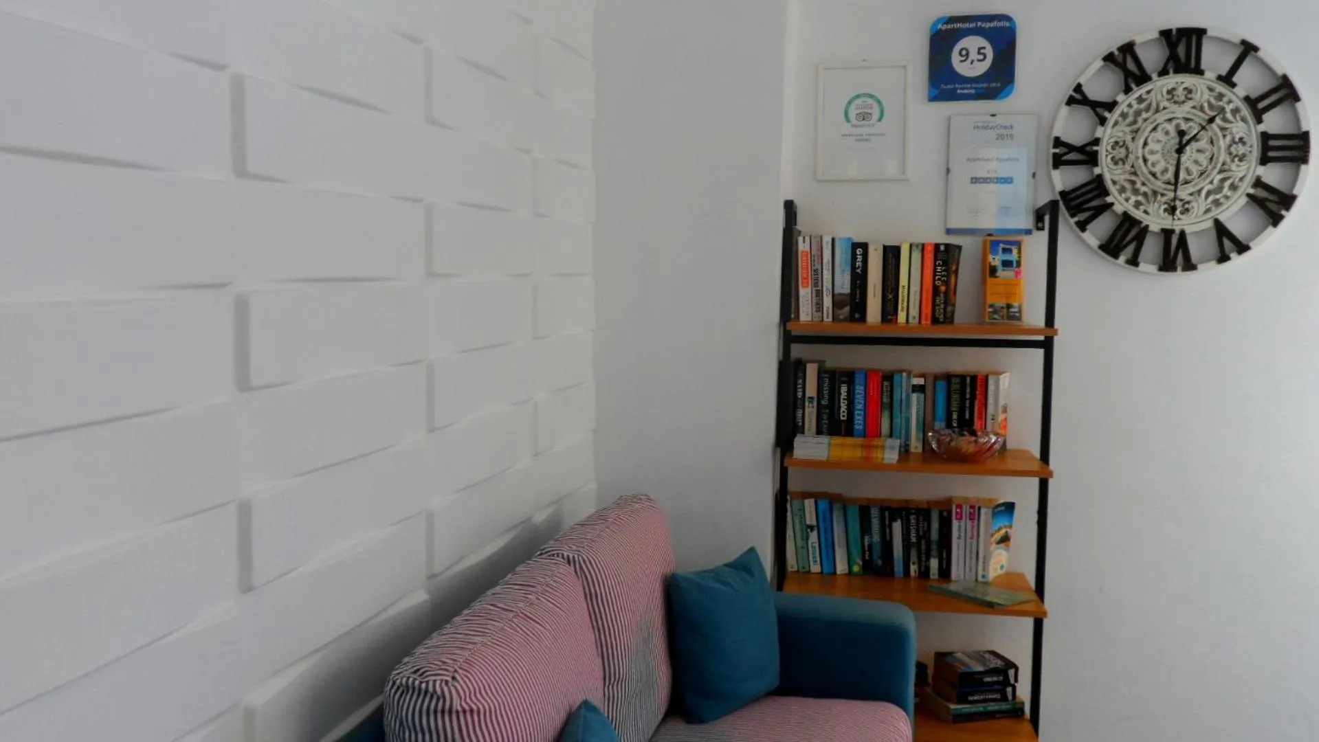 Library in Papafotis Apartments & Suites