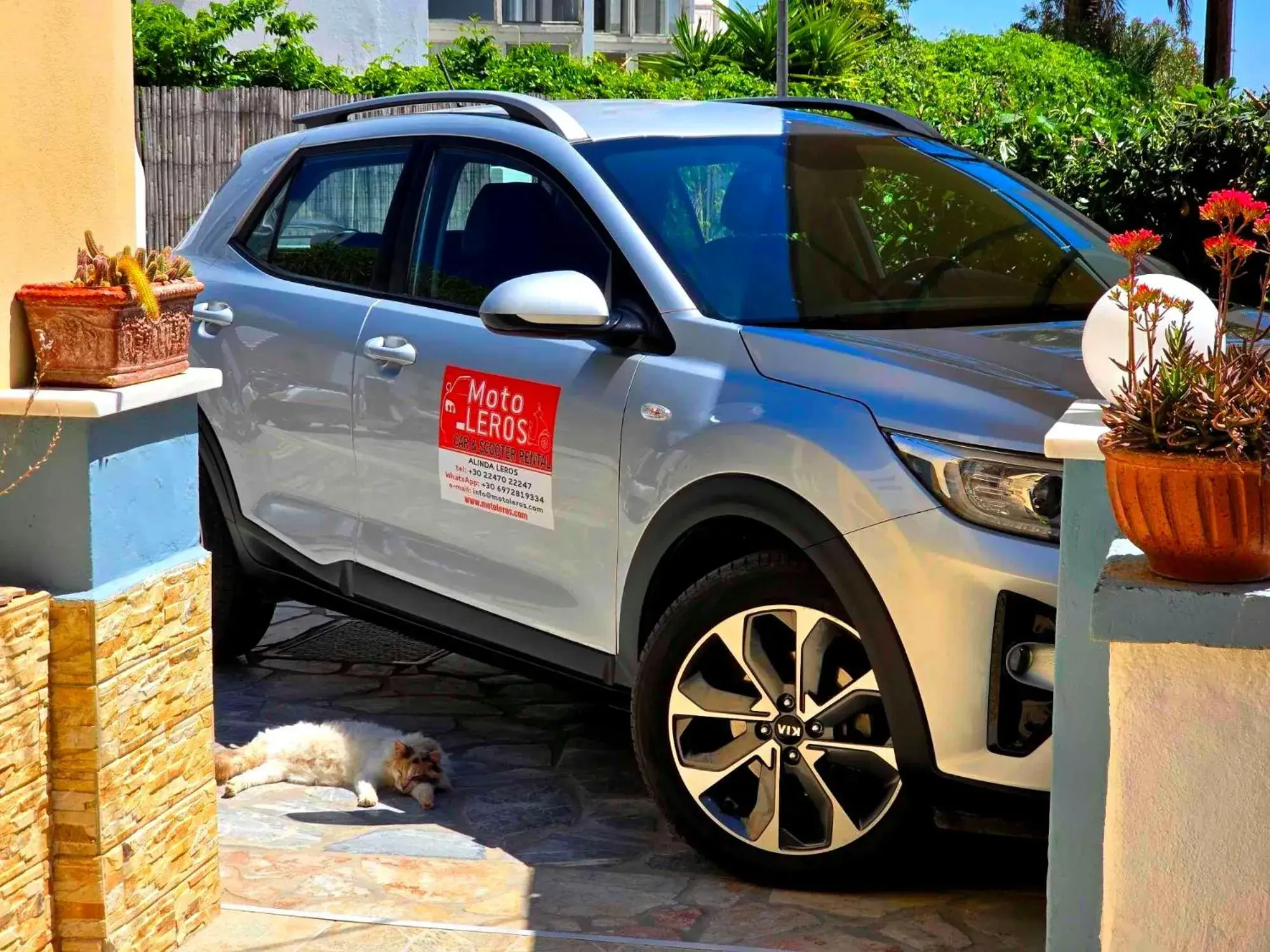 Facade/entrance in Papafotis Apartments & Suites Facade/entrance in Papafotis Apartments & Suites