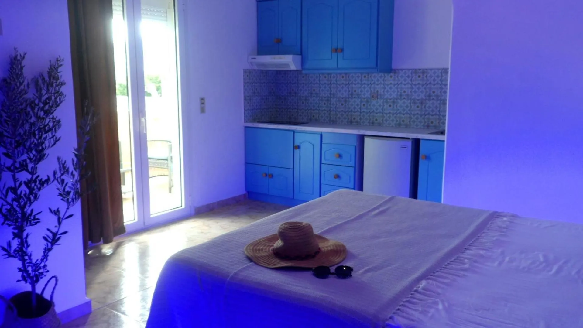Bed in Papafotis Apartments & Suites