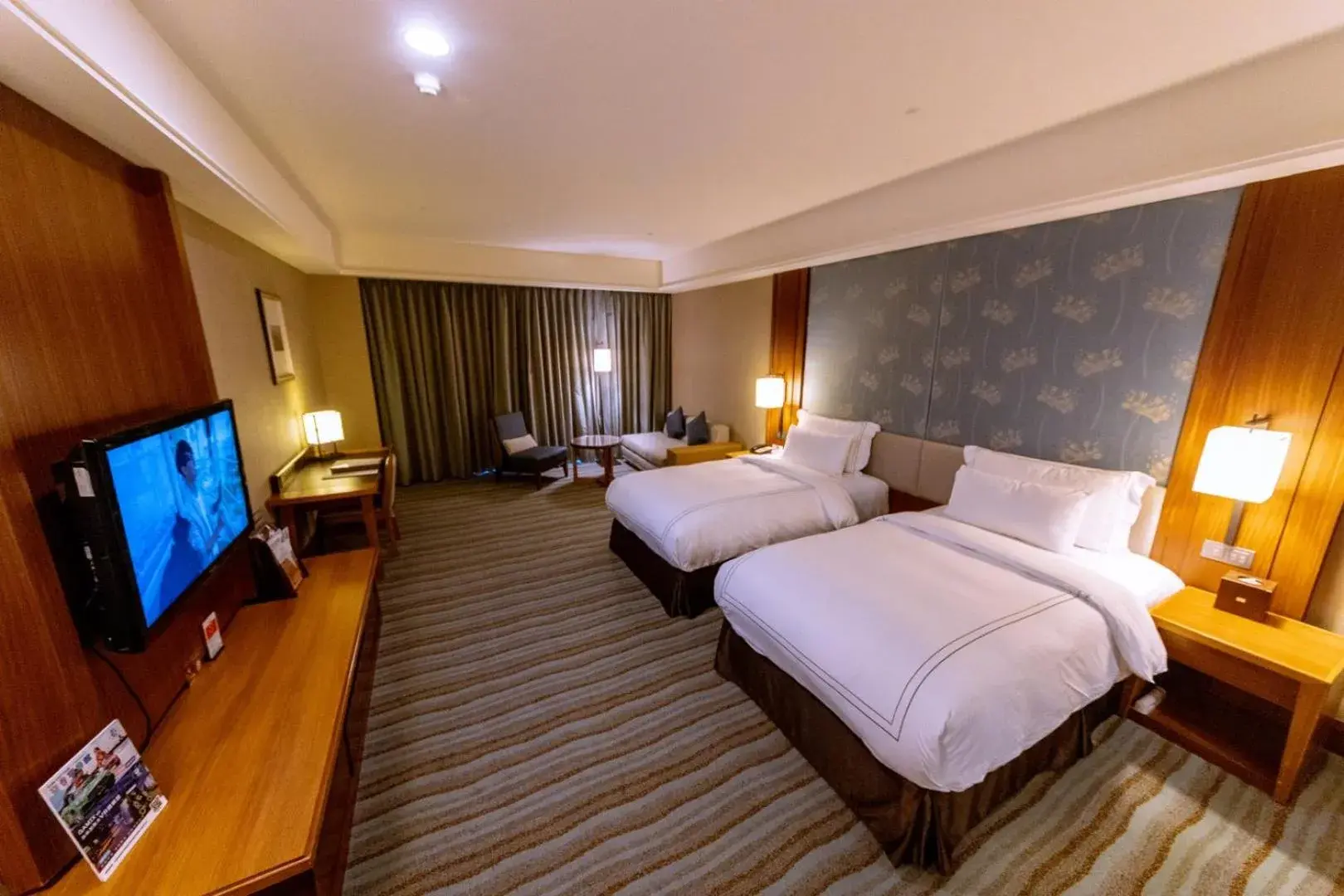 Bed in Fullon Hotel Tamsui Fishermen's Wharf