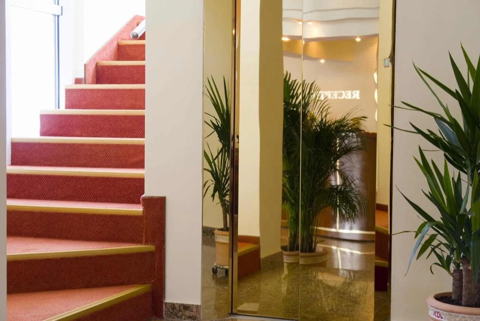 Facade/entrance in Hotel Alinalex - Paradisul Acvatic