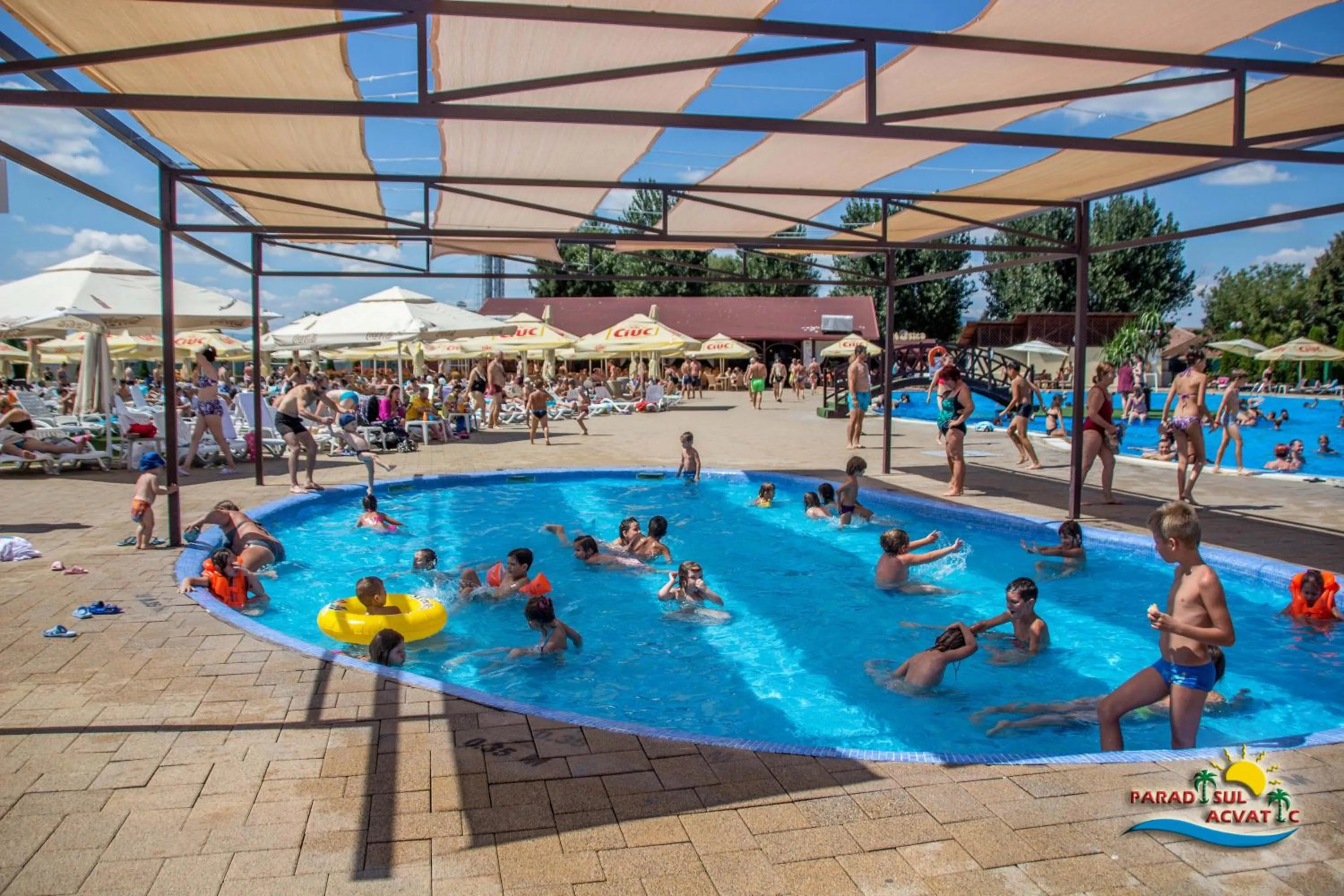 Aqua park in Hotel Alinalex - Paradisul Acvatic