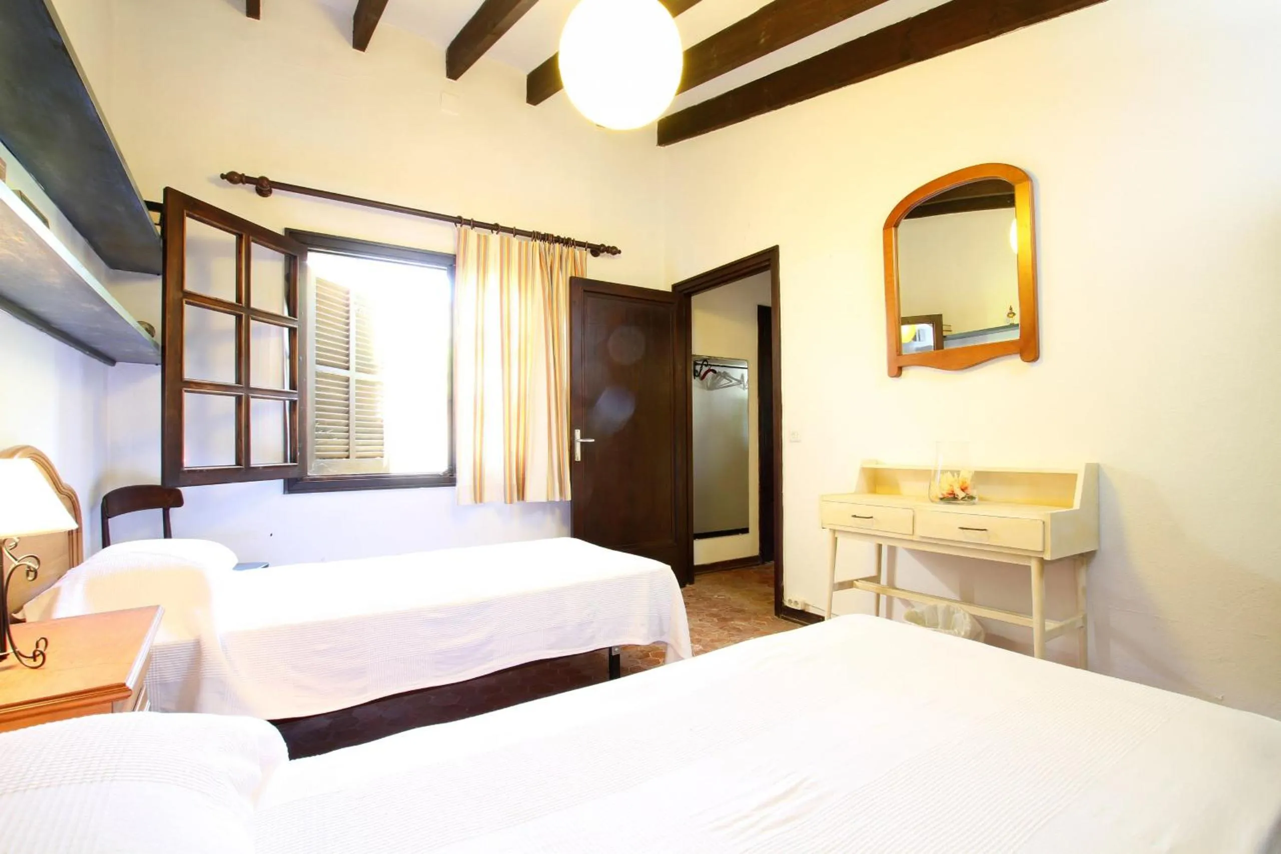 Other, Bed in El Bikoro
