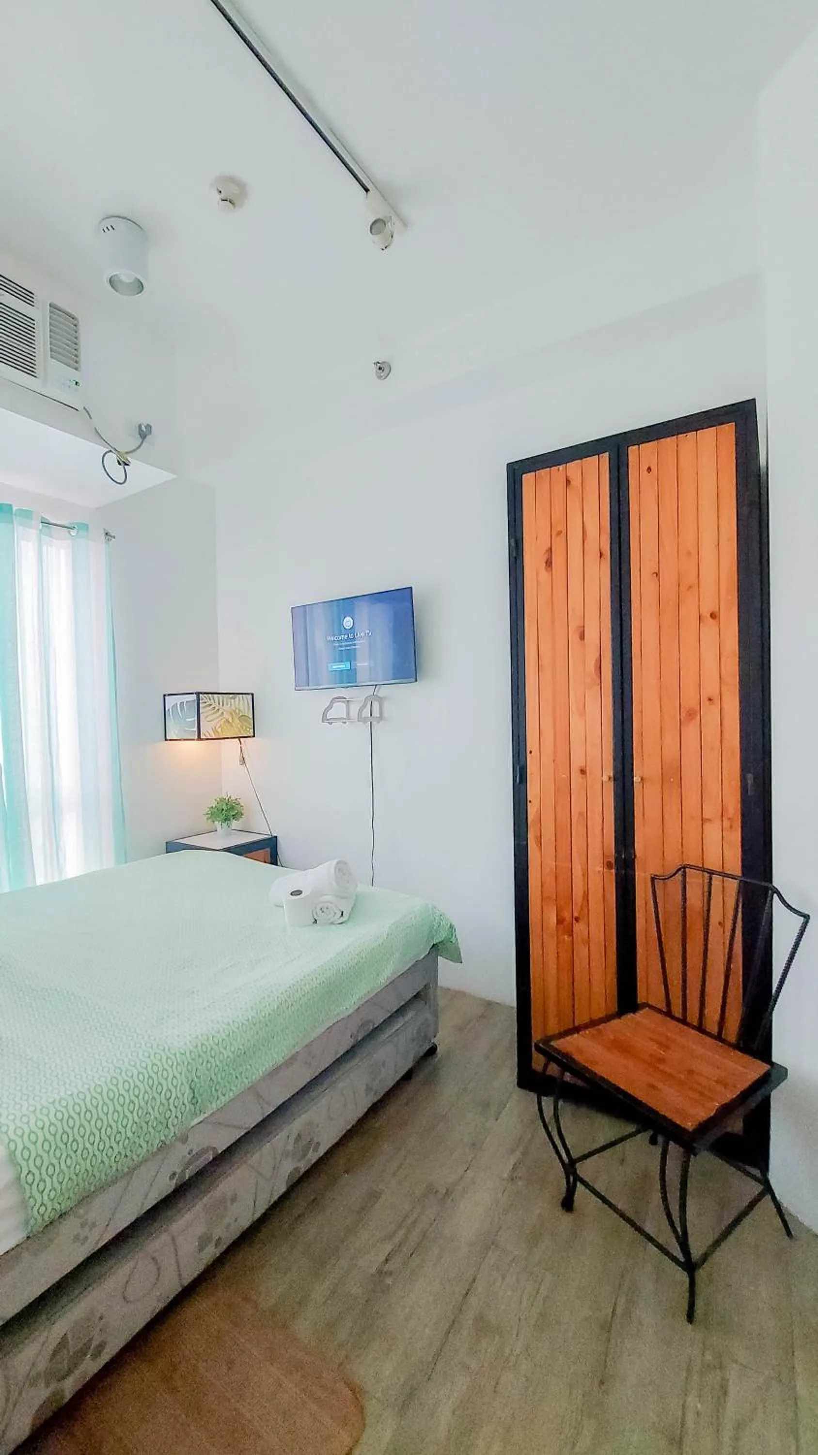 Bed in Retreat Haven in La Bella Tagaytay