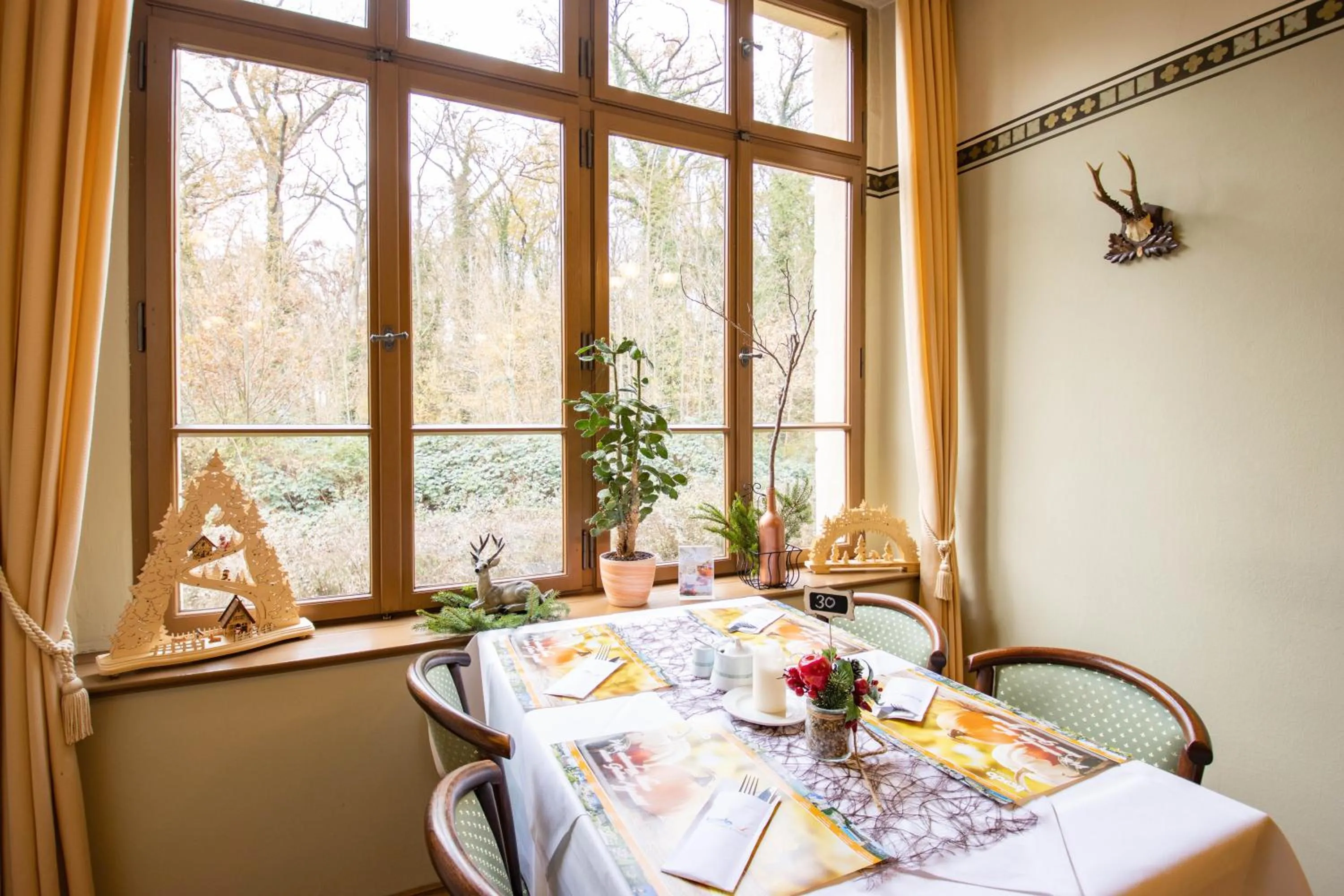 Restaurant/places to eat in Hotel Jagdschloss Letzlingen
