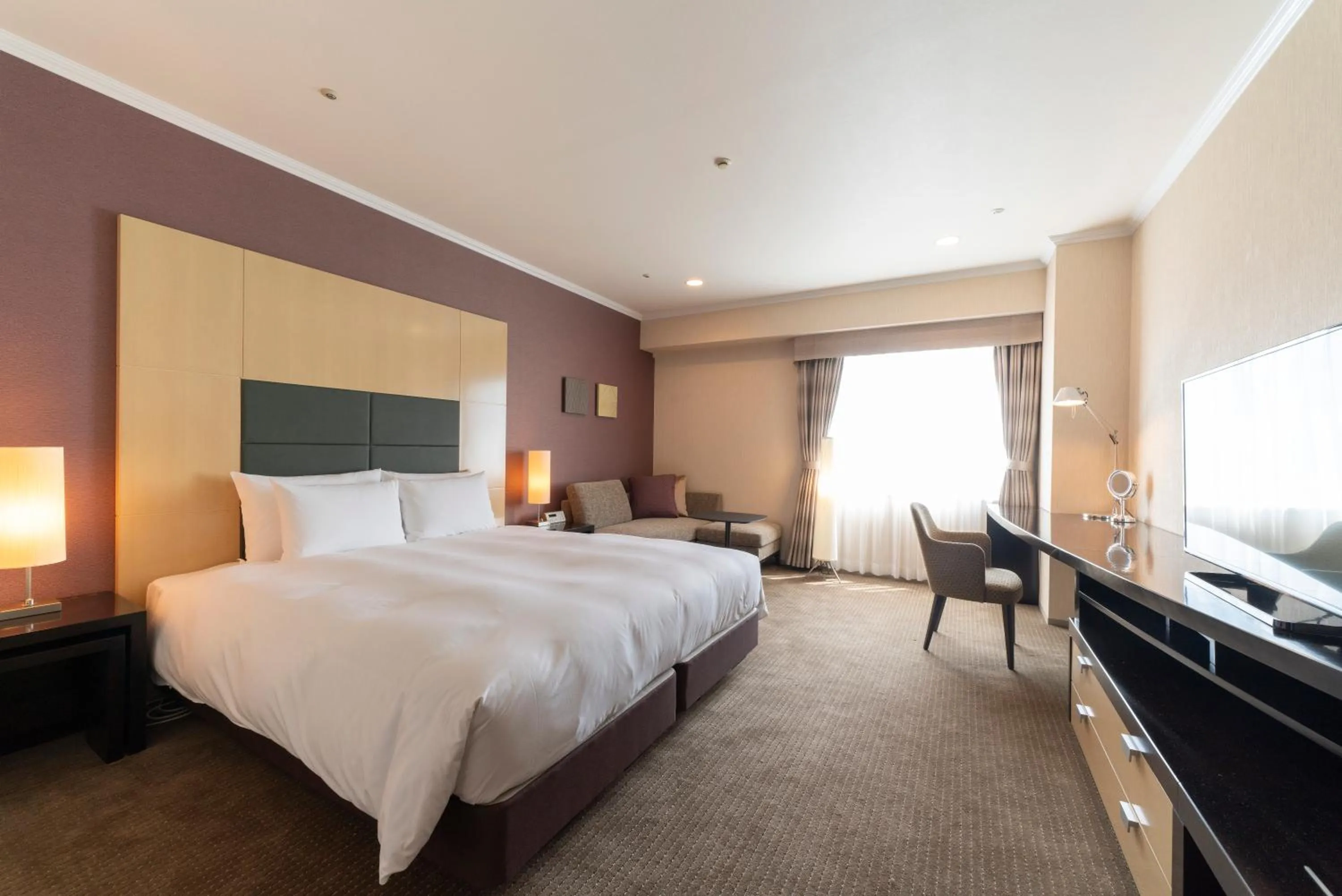 Photo of the whole room, Bed in Hotel Associa Toyohashi