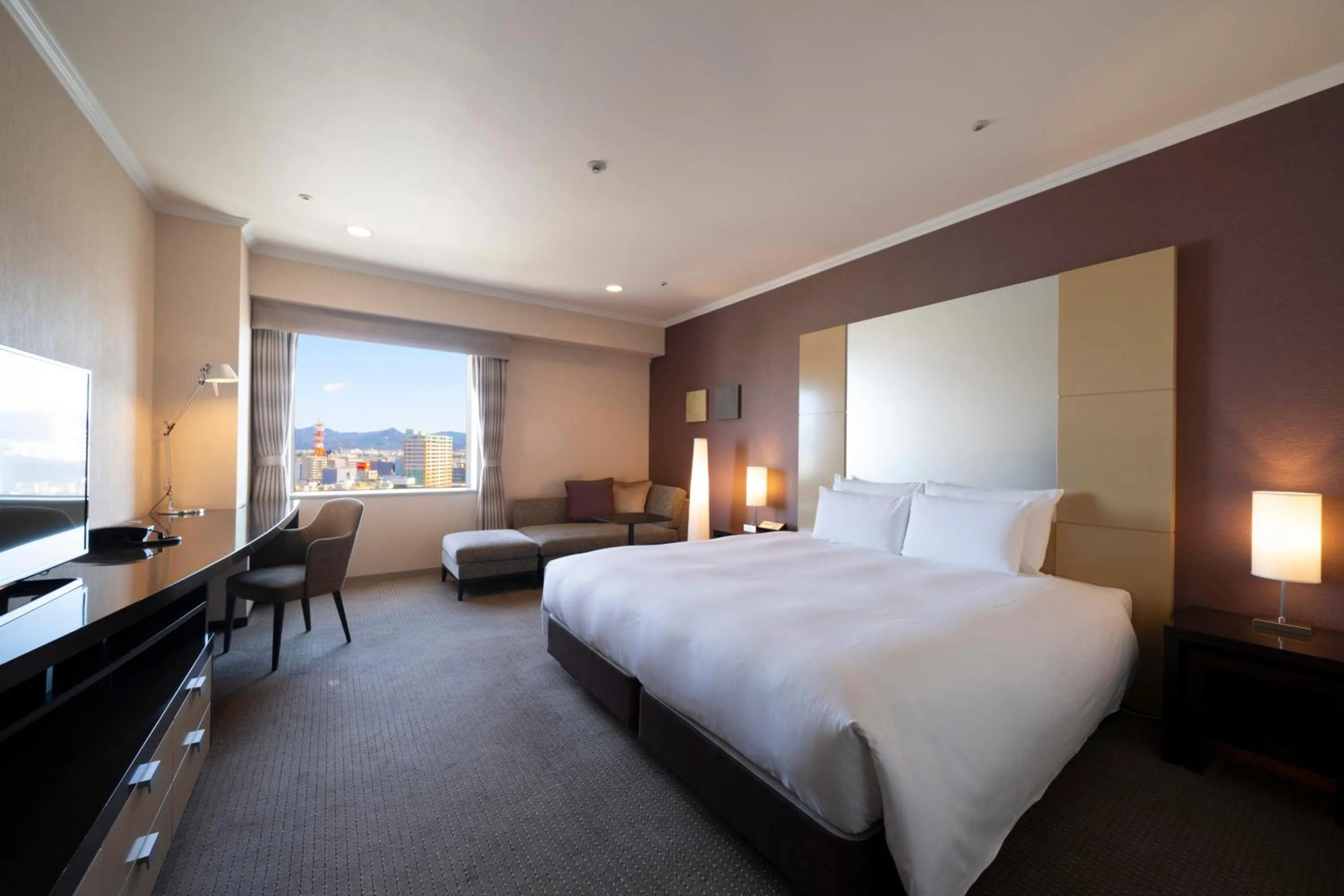 Photo of the whole room, Bed in Hotel Associa Toyohashi