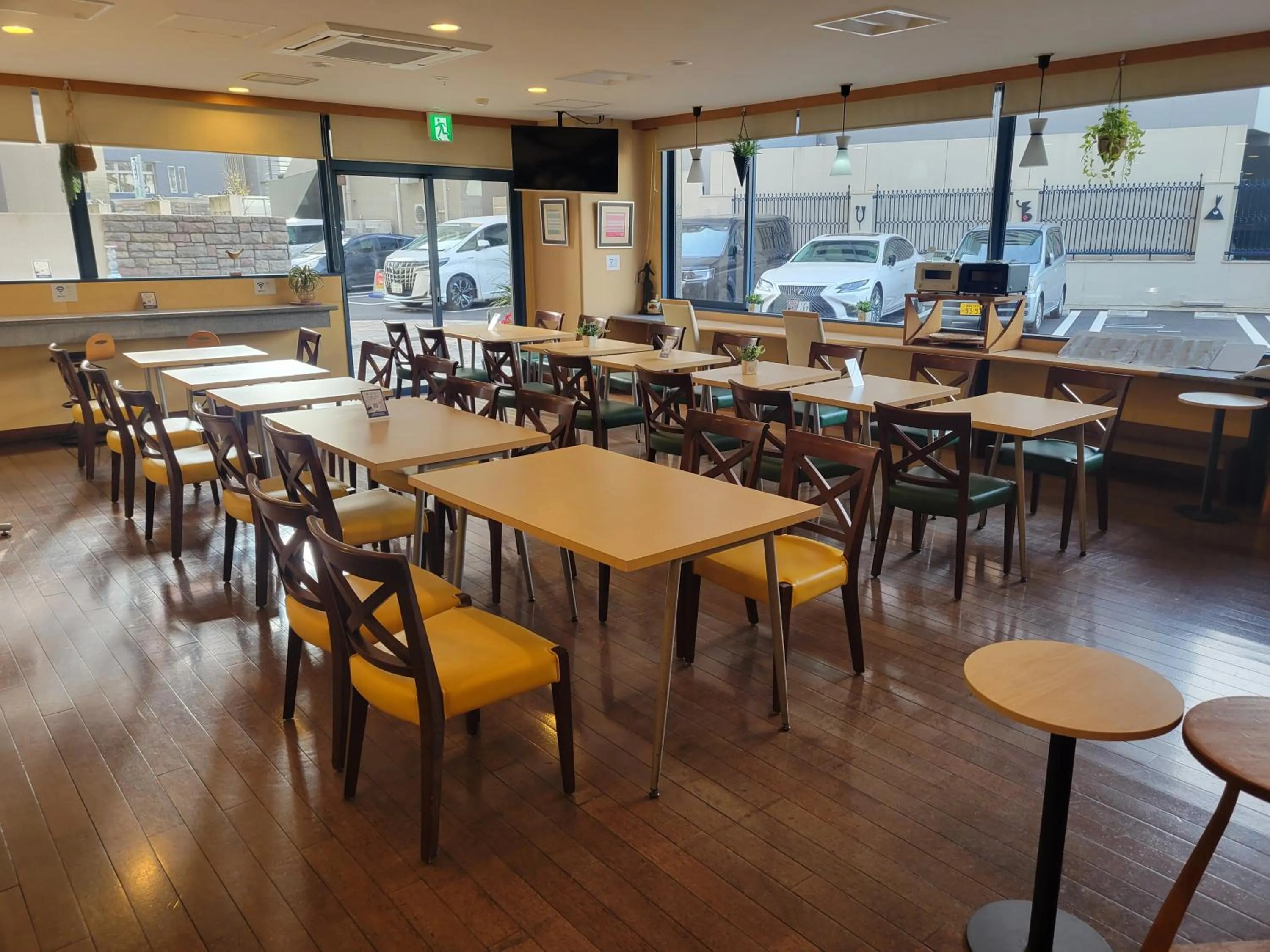 Restaurant/places to eat in Fukuoka Floral Inn Nishinakasu