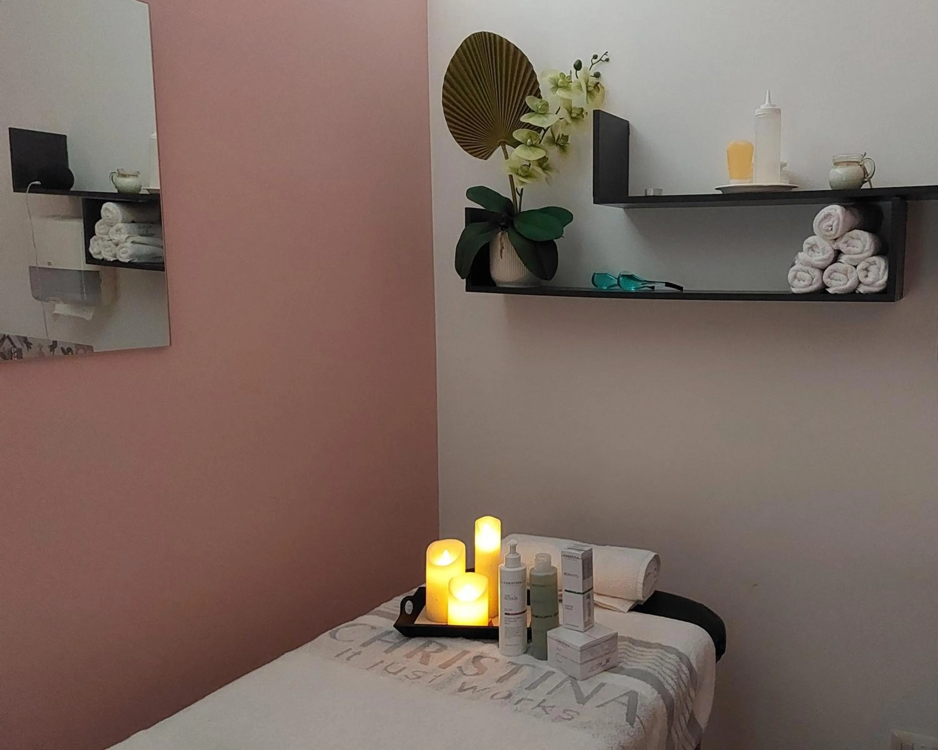 Massage, Bed in Residence Aurora Wellness & Spa