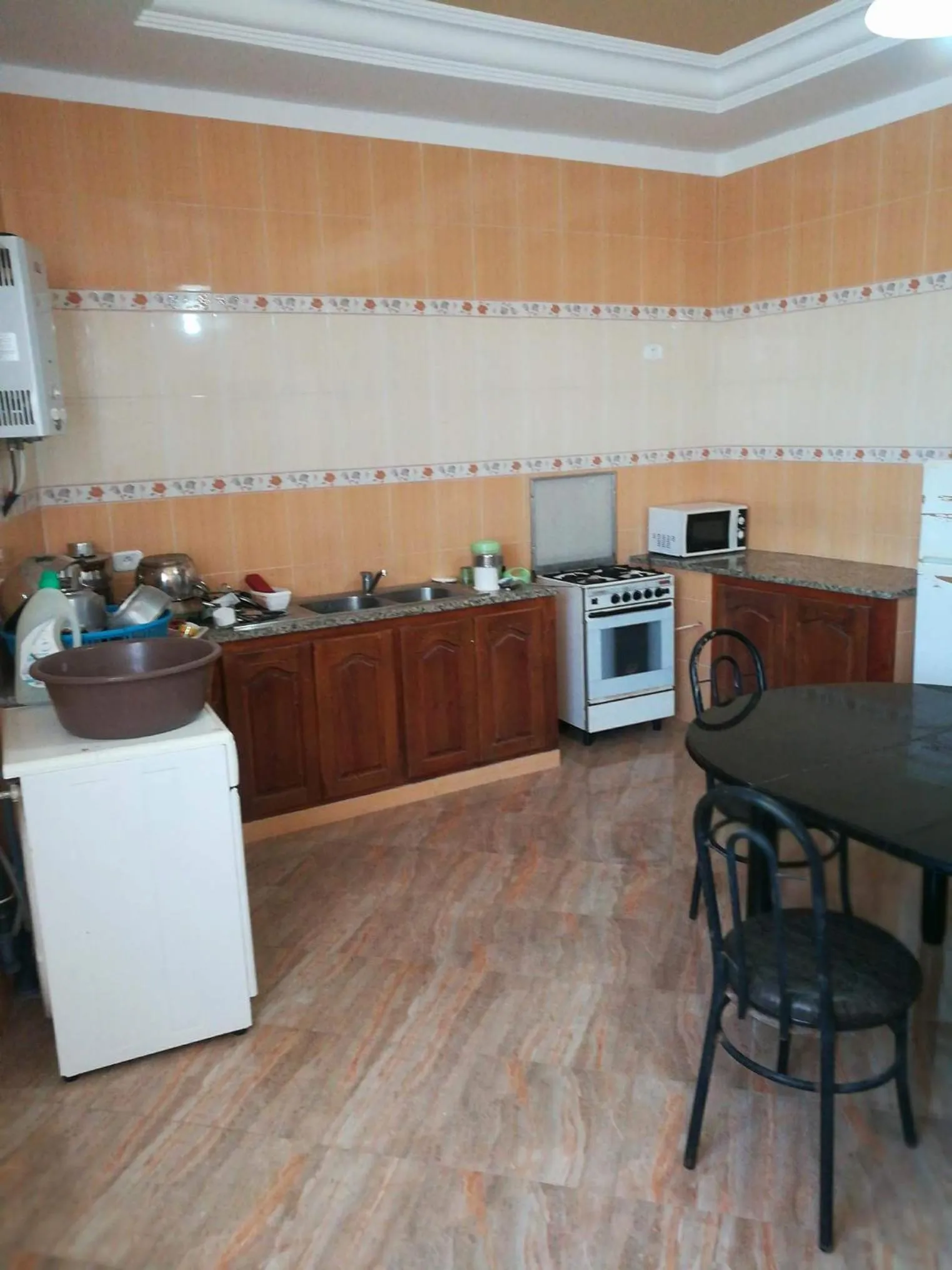 Kitchen or kitchenette in Miriam Apartments
