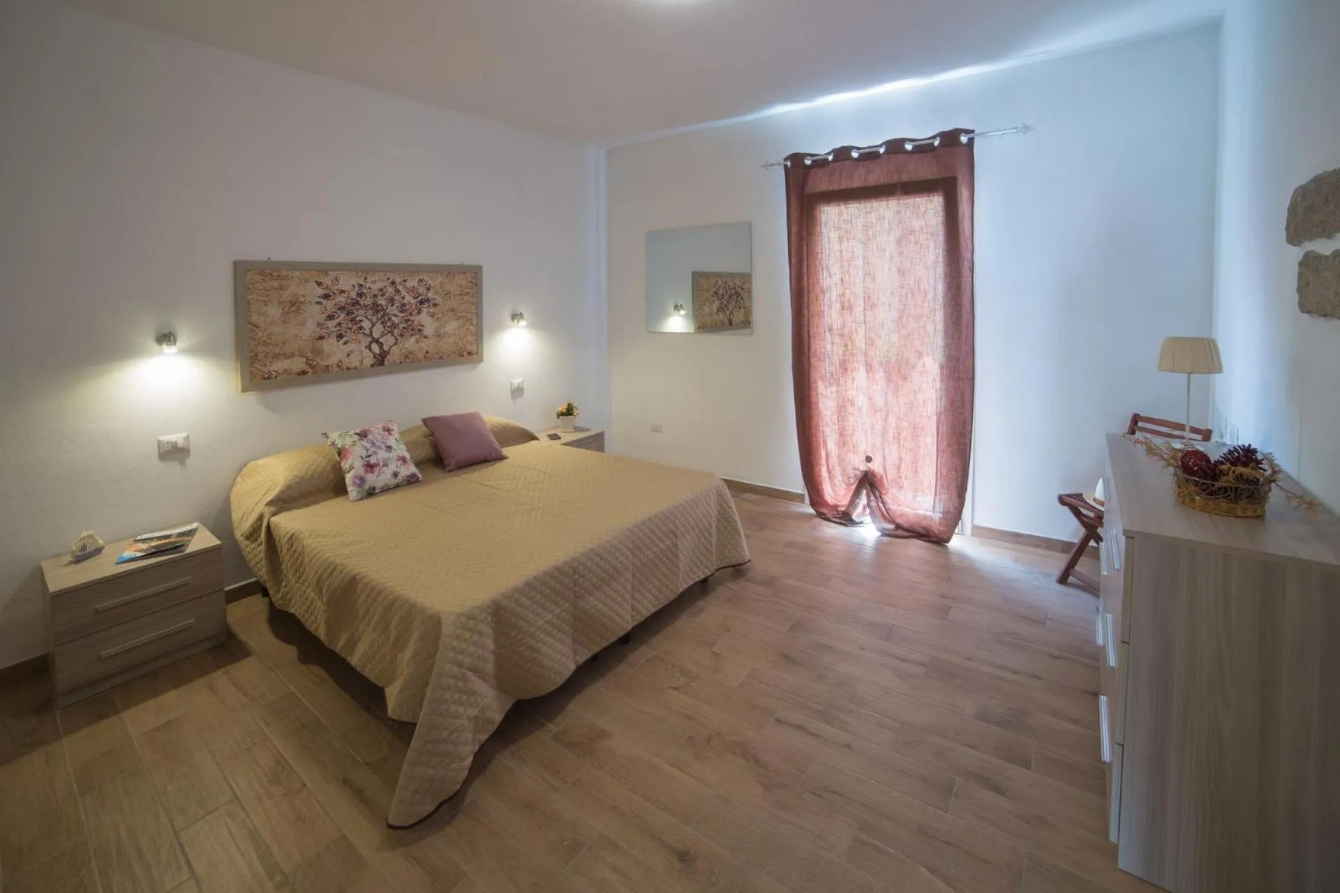 Bedroom, Bed in Olbia Domus Inn
