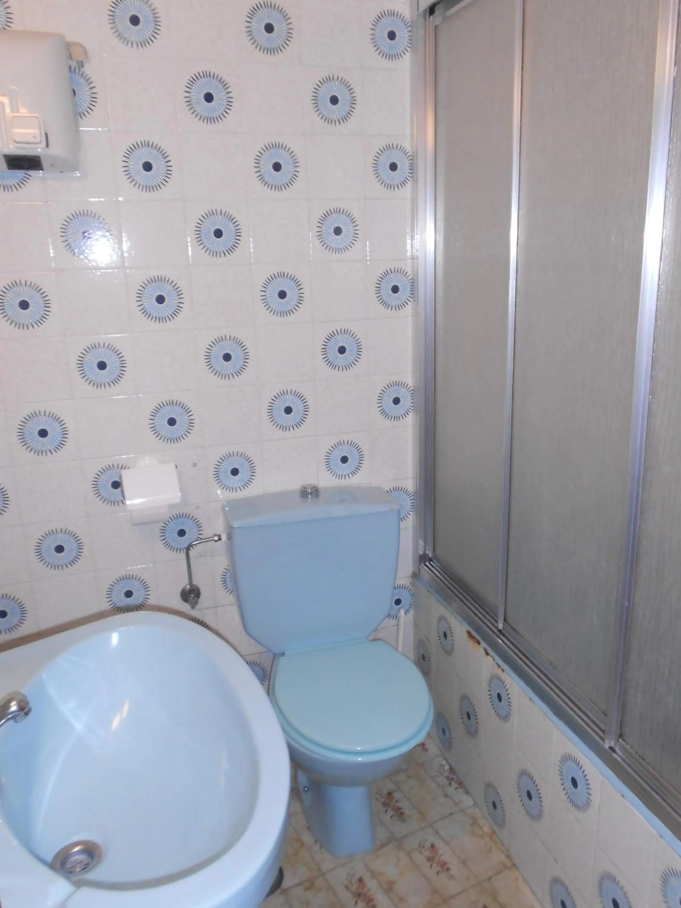 Bathroom in Pension Perez Montilla