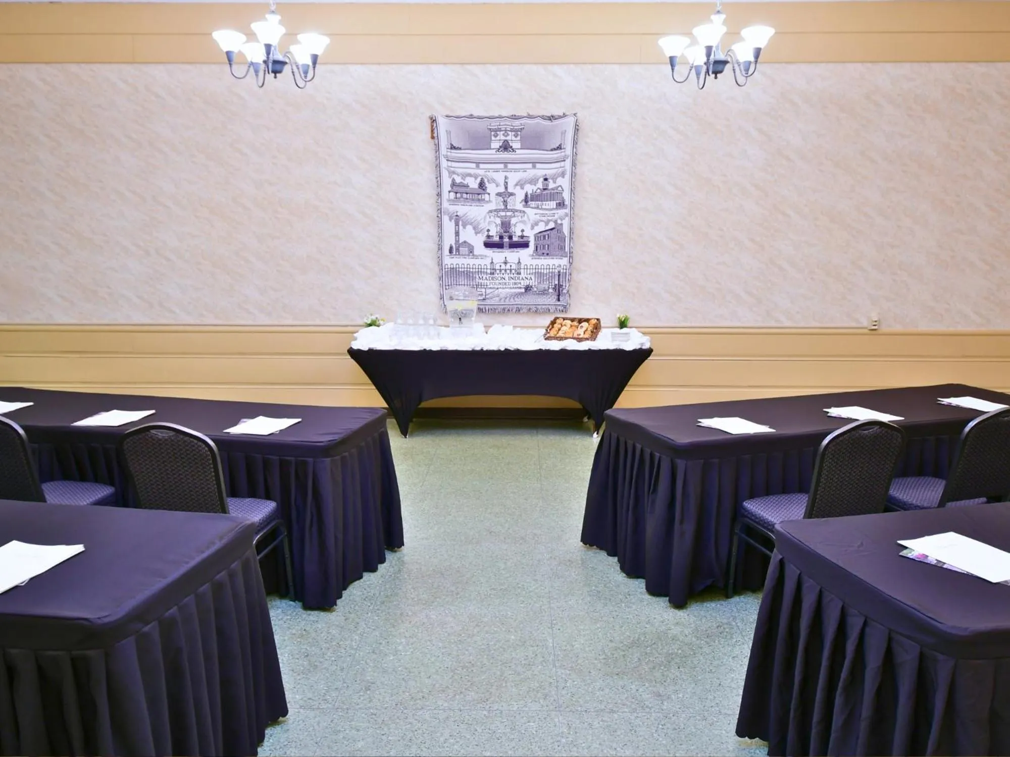 Meeting/conference room in Clifty Inn
