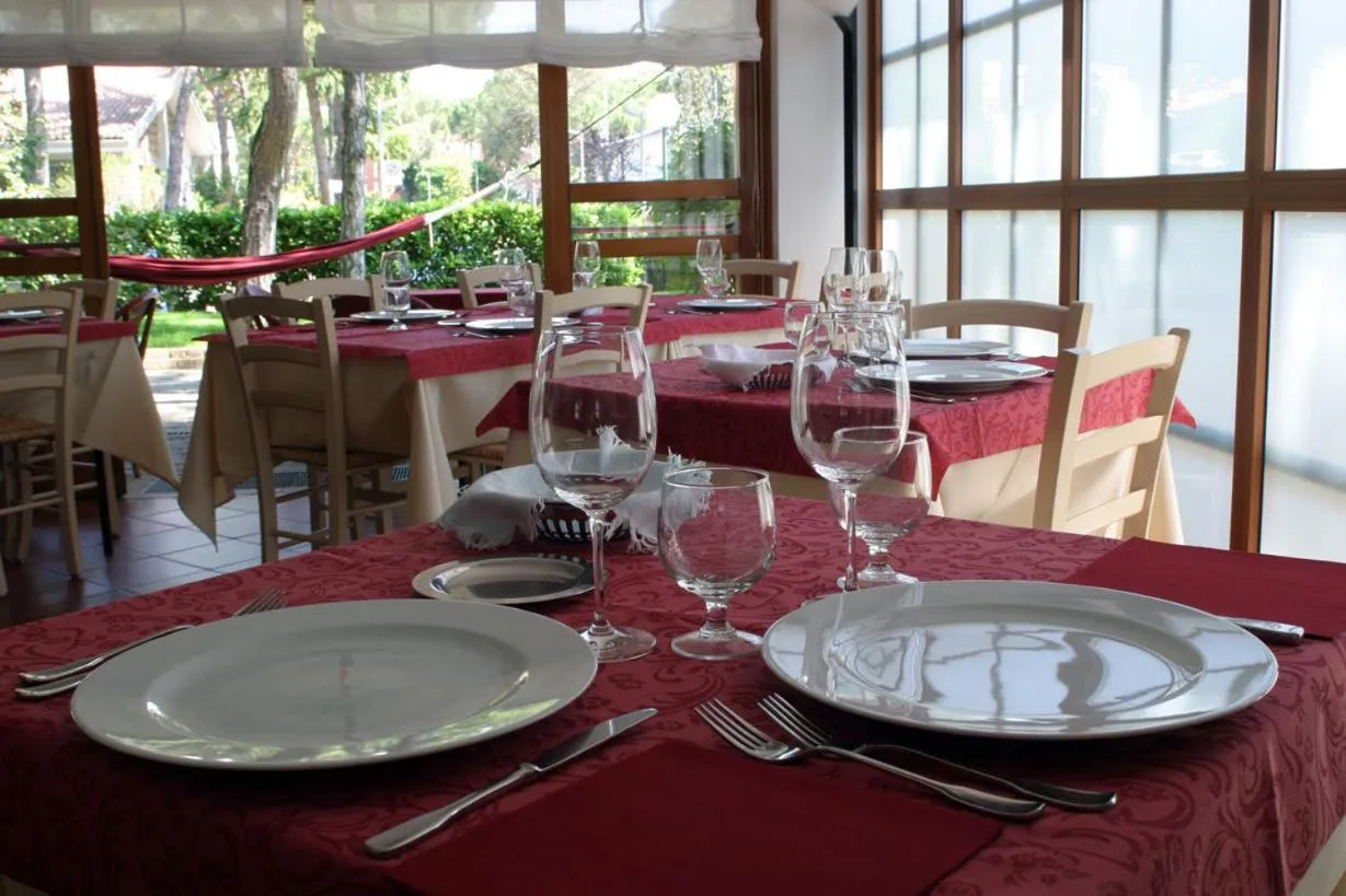 Restaurant/places to eat in Hotel Friuli