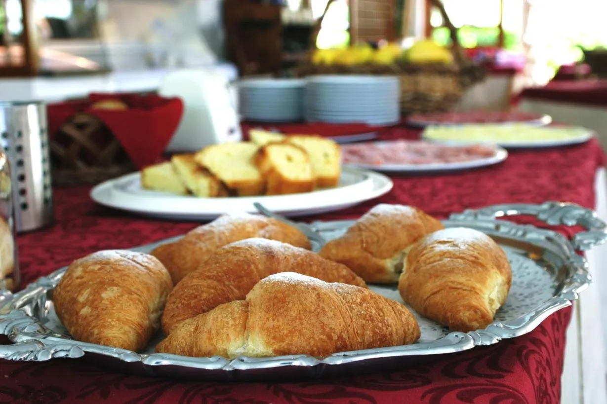 Food in Hotel Friuli