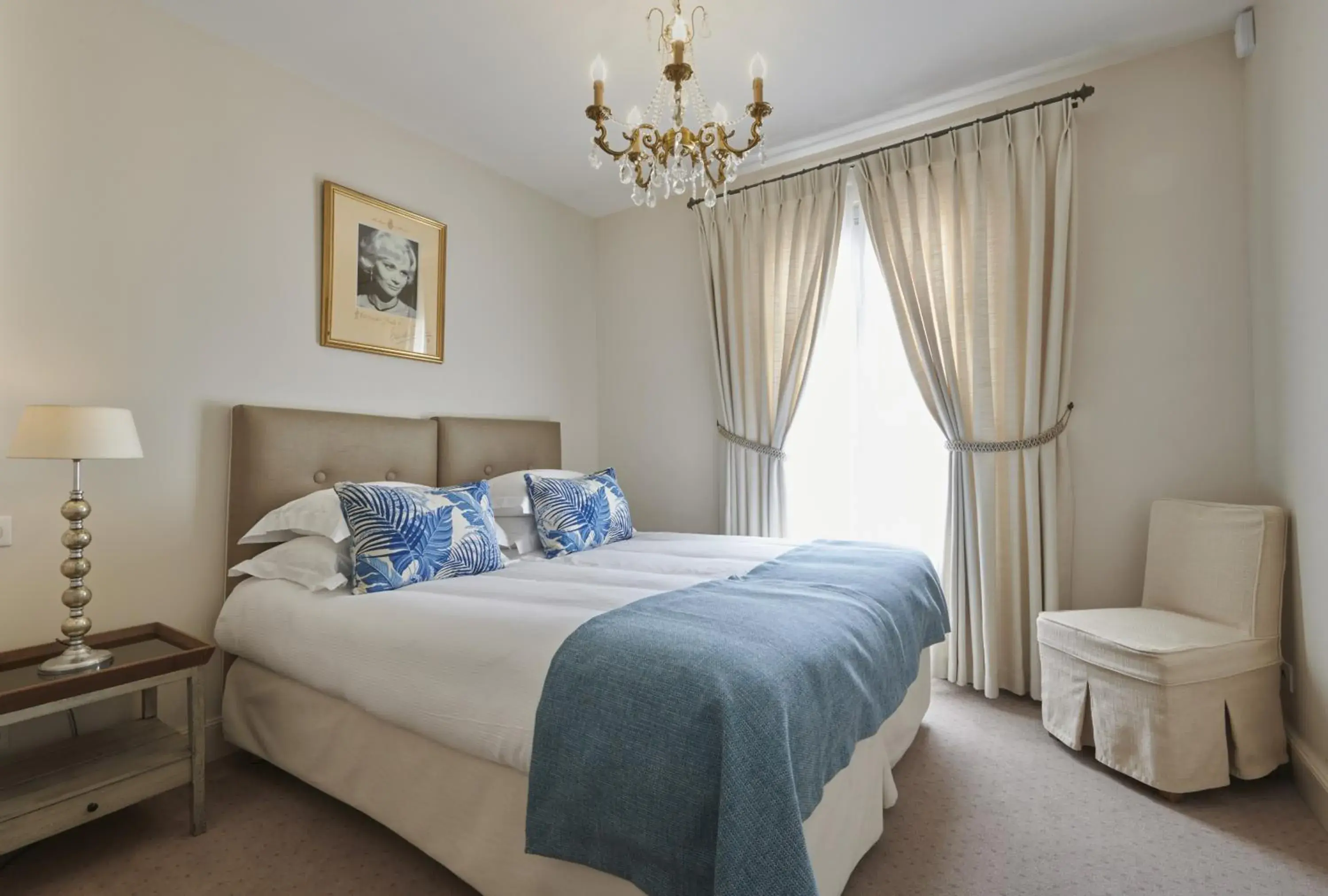 Two-Bedroom Apartment in La Résidence de La Réserve Two-Bedroom Apartment in La Résidence de La Réserve