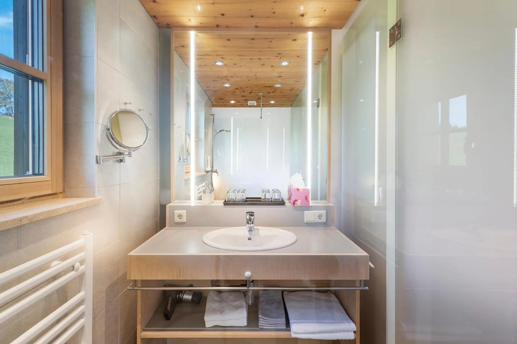 Bathroom in Gästehaus Bramböck