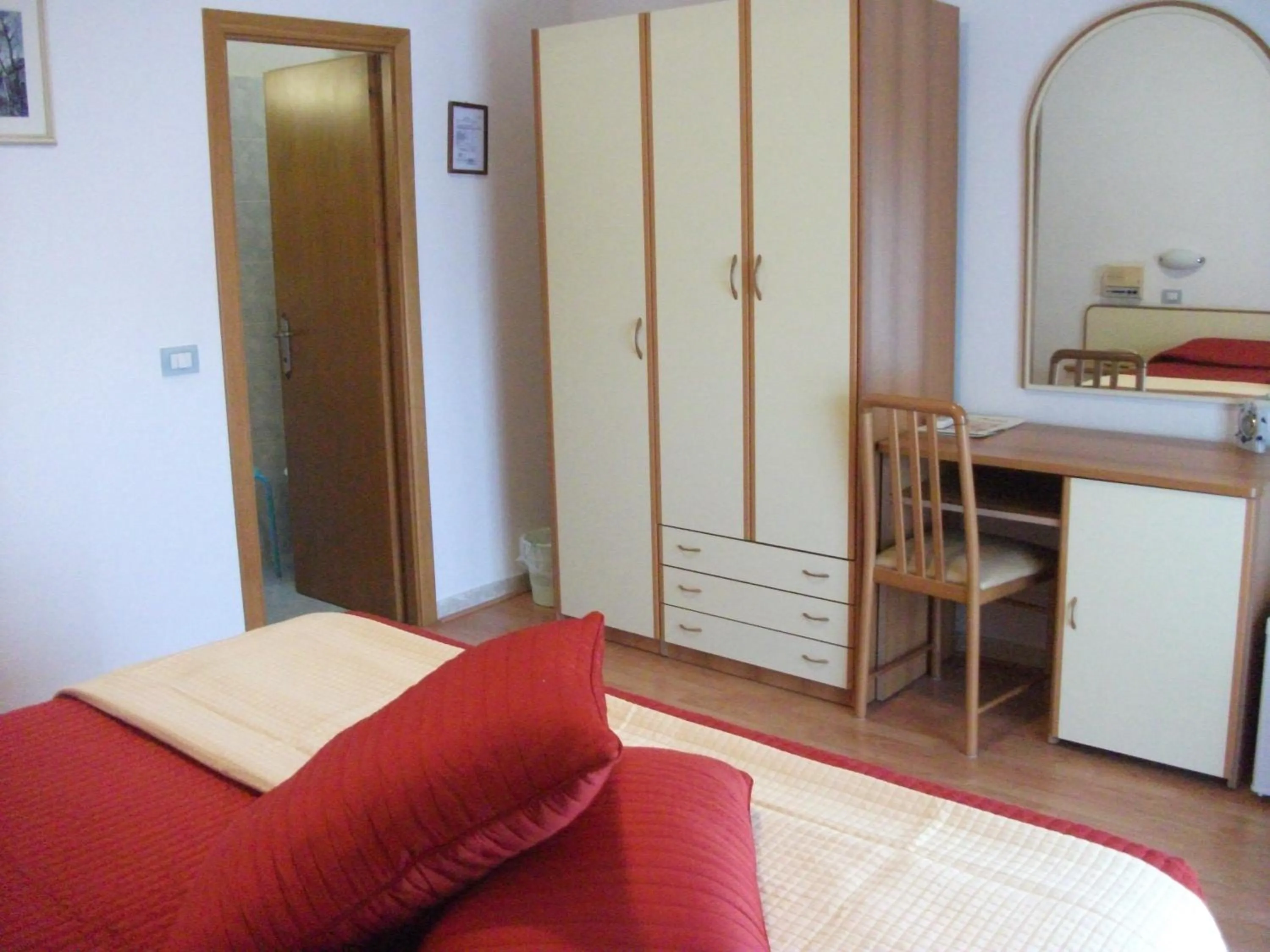 Bedroom, Bed in Hotel Tirrenia