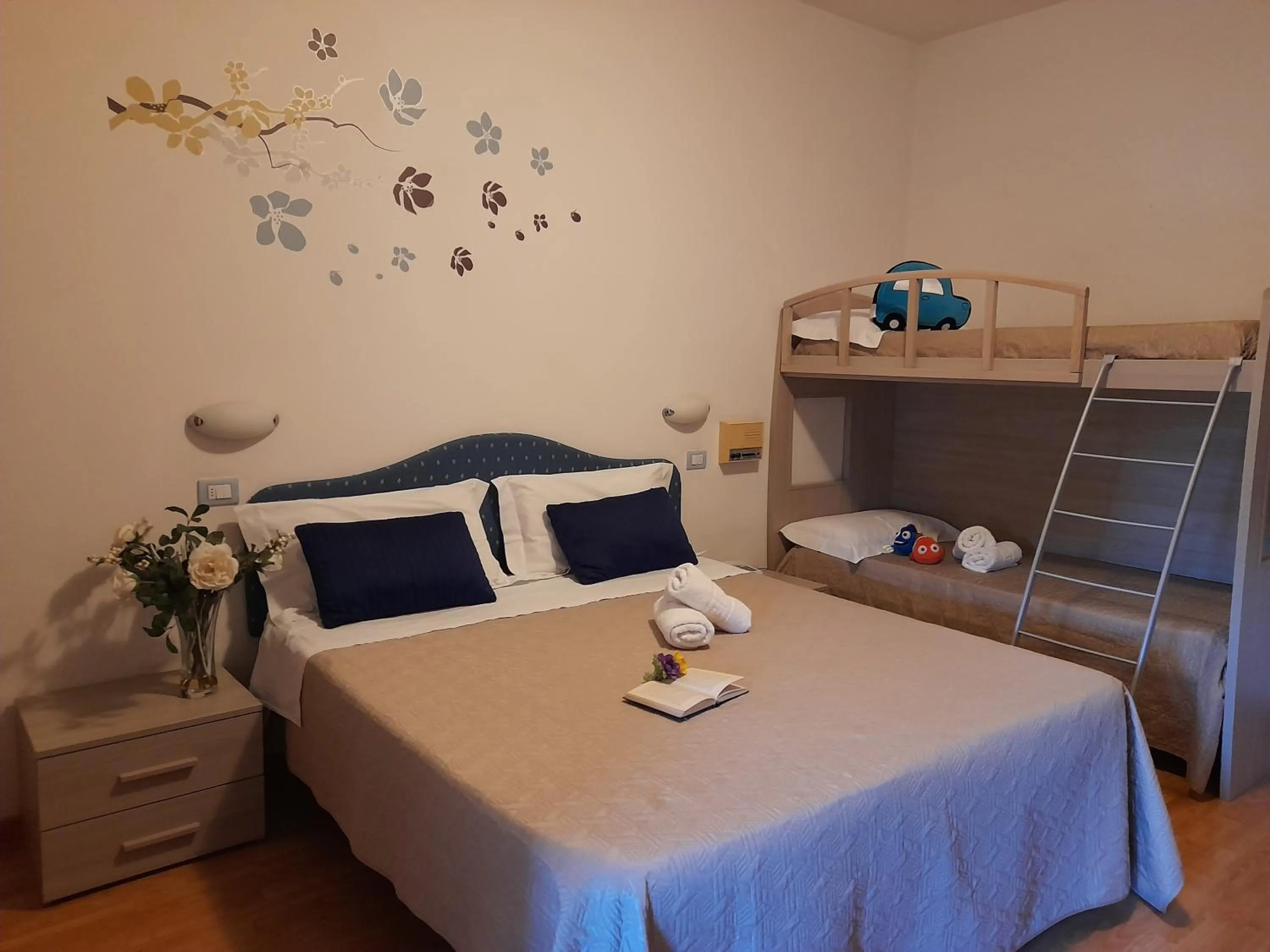 Bedroom, Bed in Hotel Tirrenia